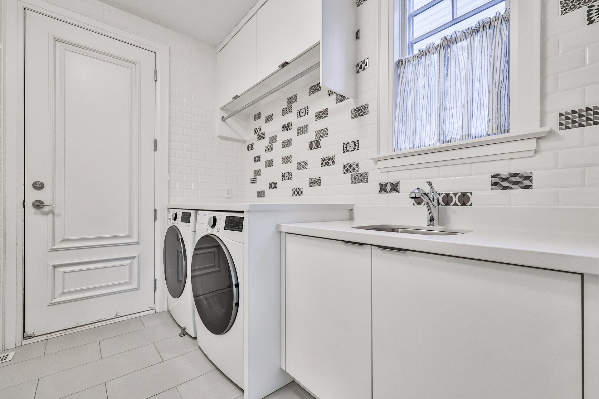 283 Jennings Crescent, Oakville