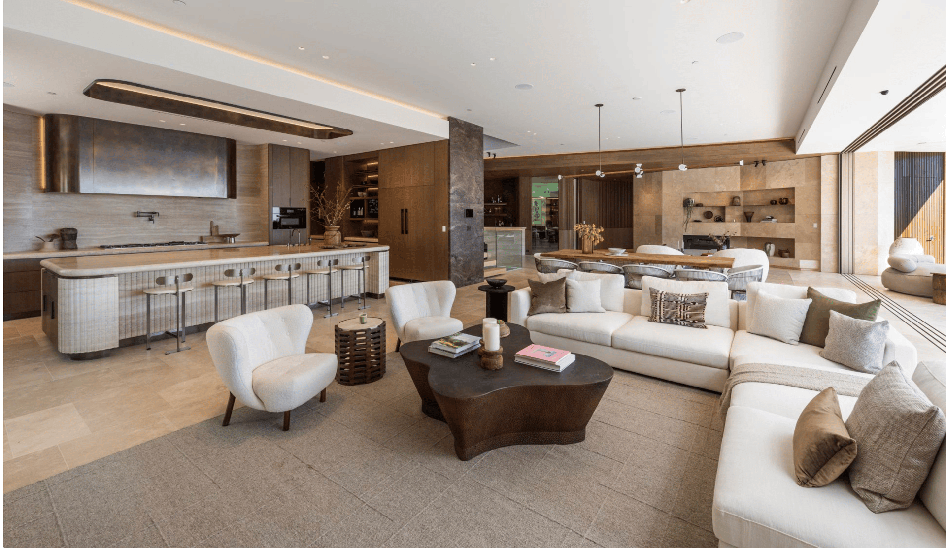 Travertine Renown, Stradella Road, 90077