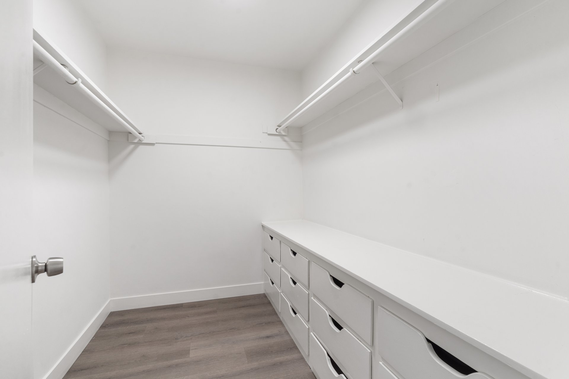 400 S Los Robles Avenue #209