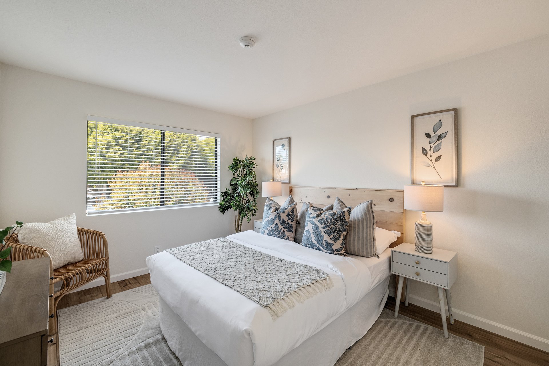324 N Francisca Avenue Unit 5