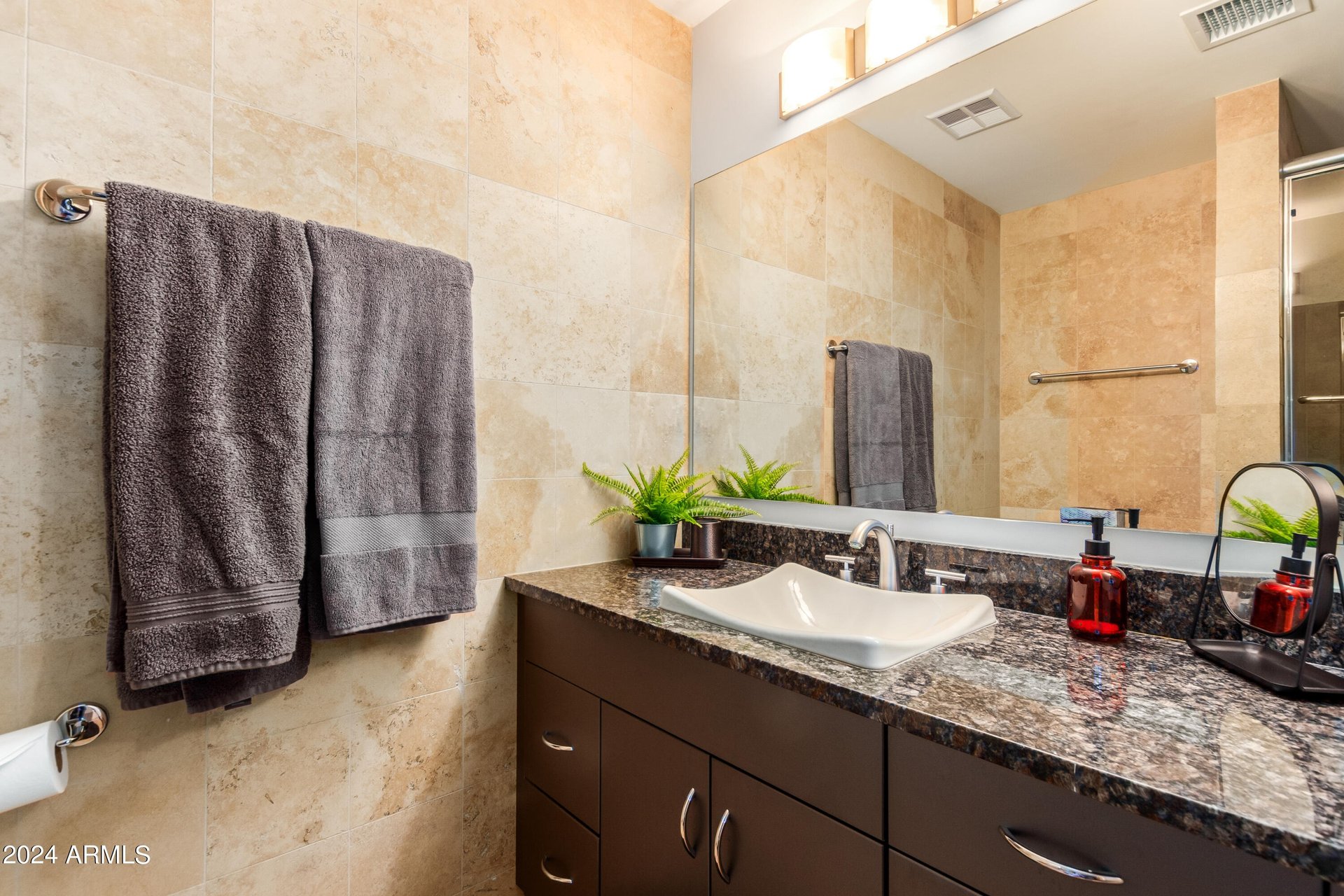 7137 E Rancho Vista Dr, #4005
