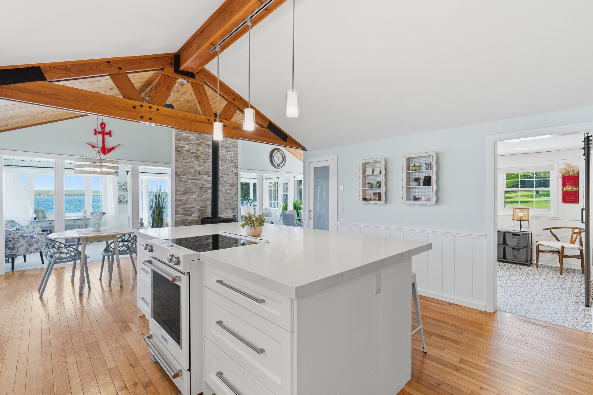 922 PORTERS LANDING ROAD