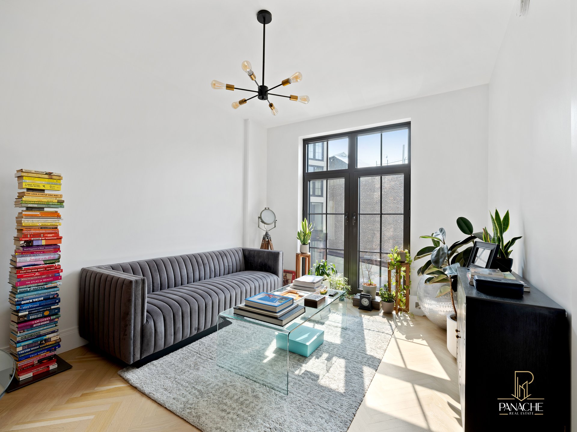 Residence 6N at 300 West