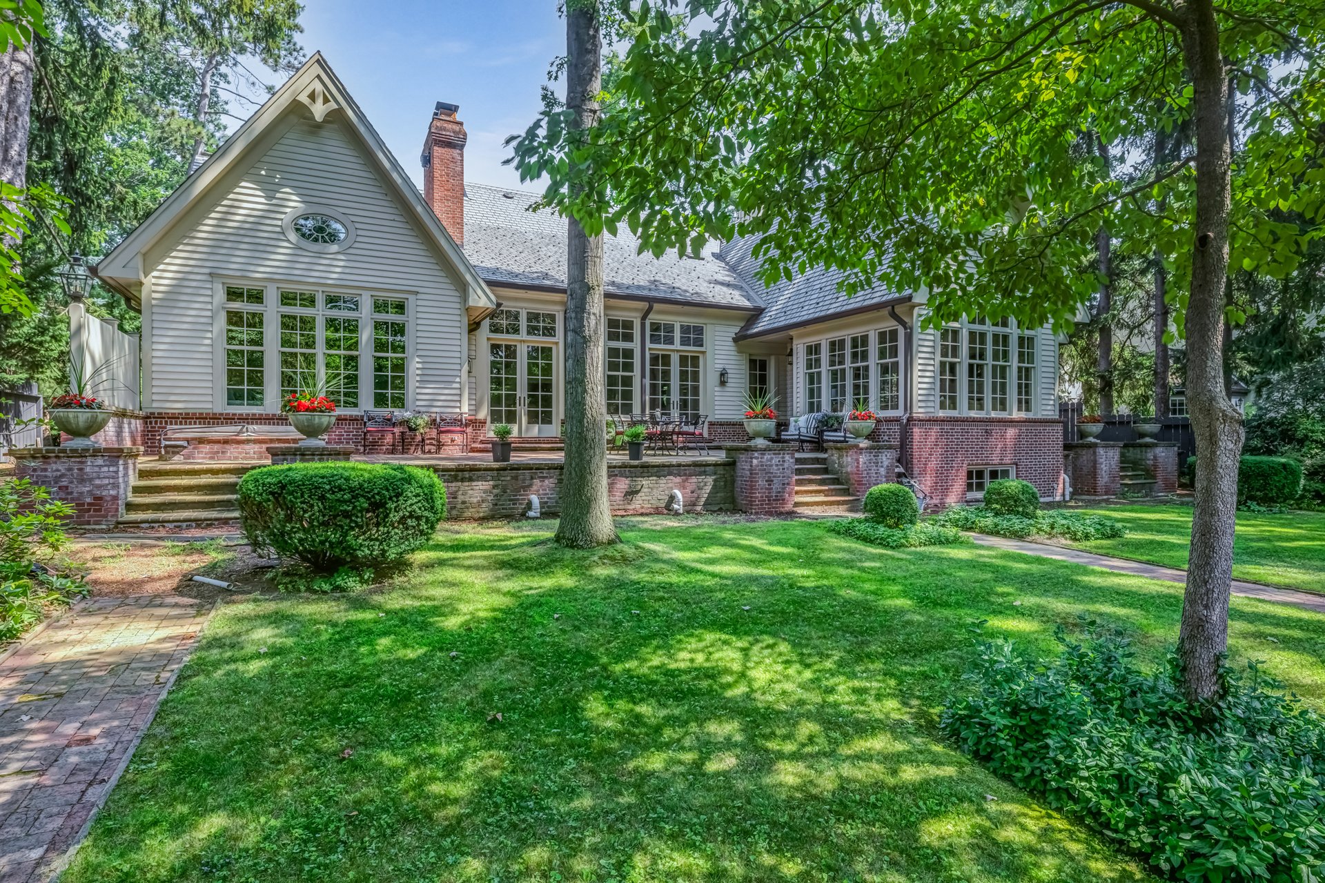 190 Donnelly Dr