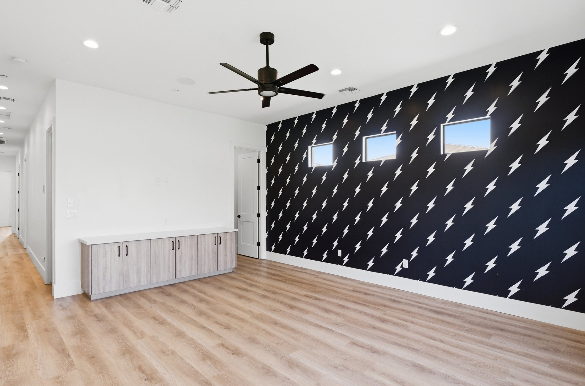 18206 W SAN MIGUEL Court
