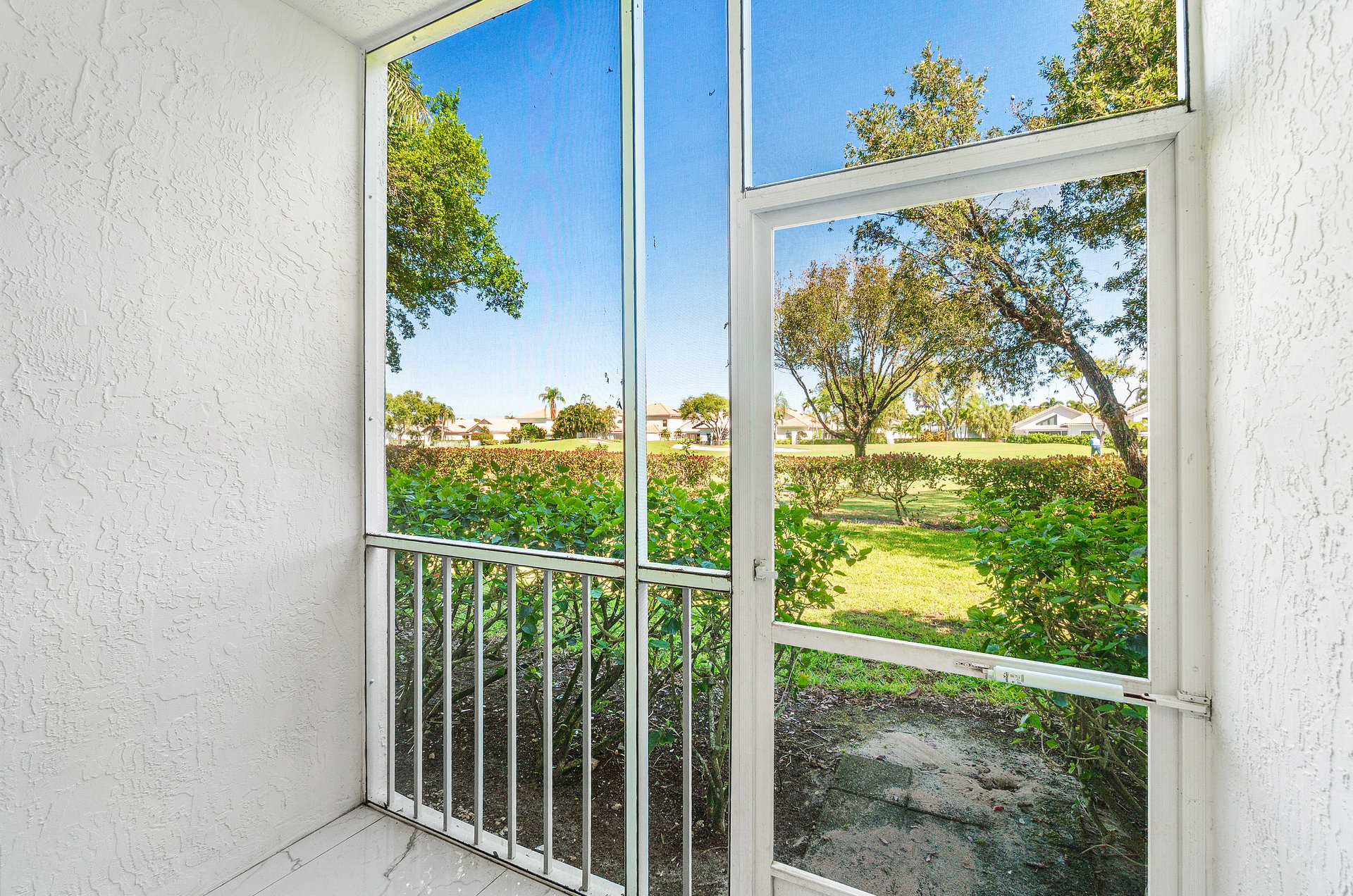 5082 Lake Catalina Drive A