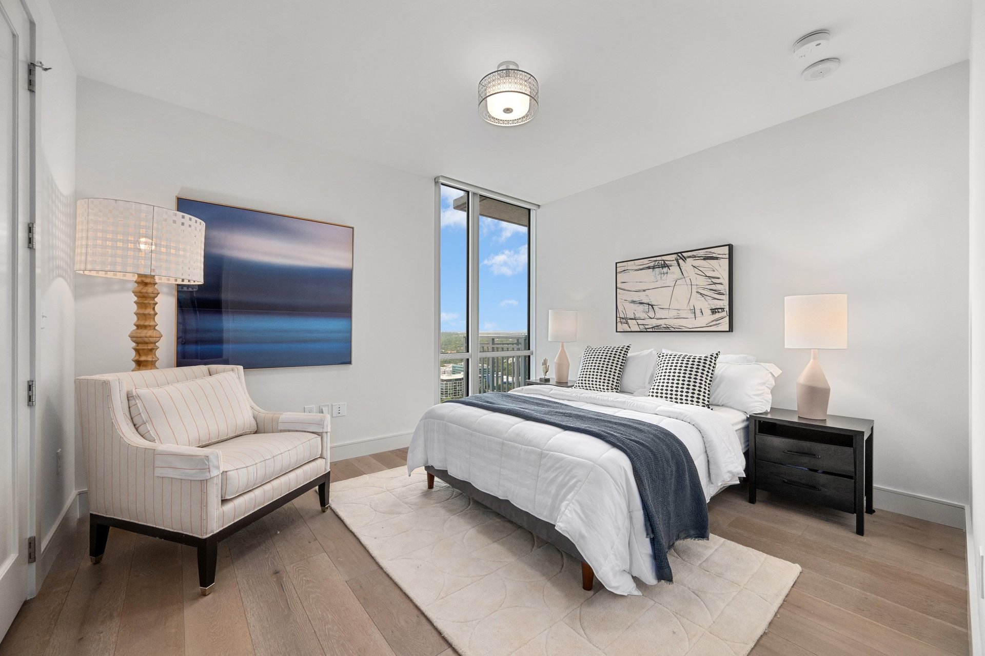 222 West Avenue #2802