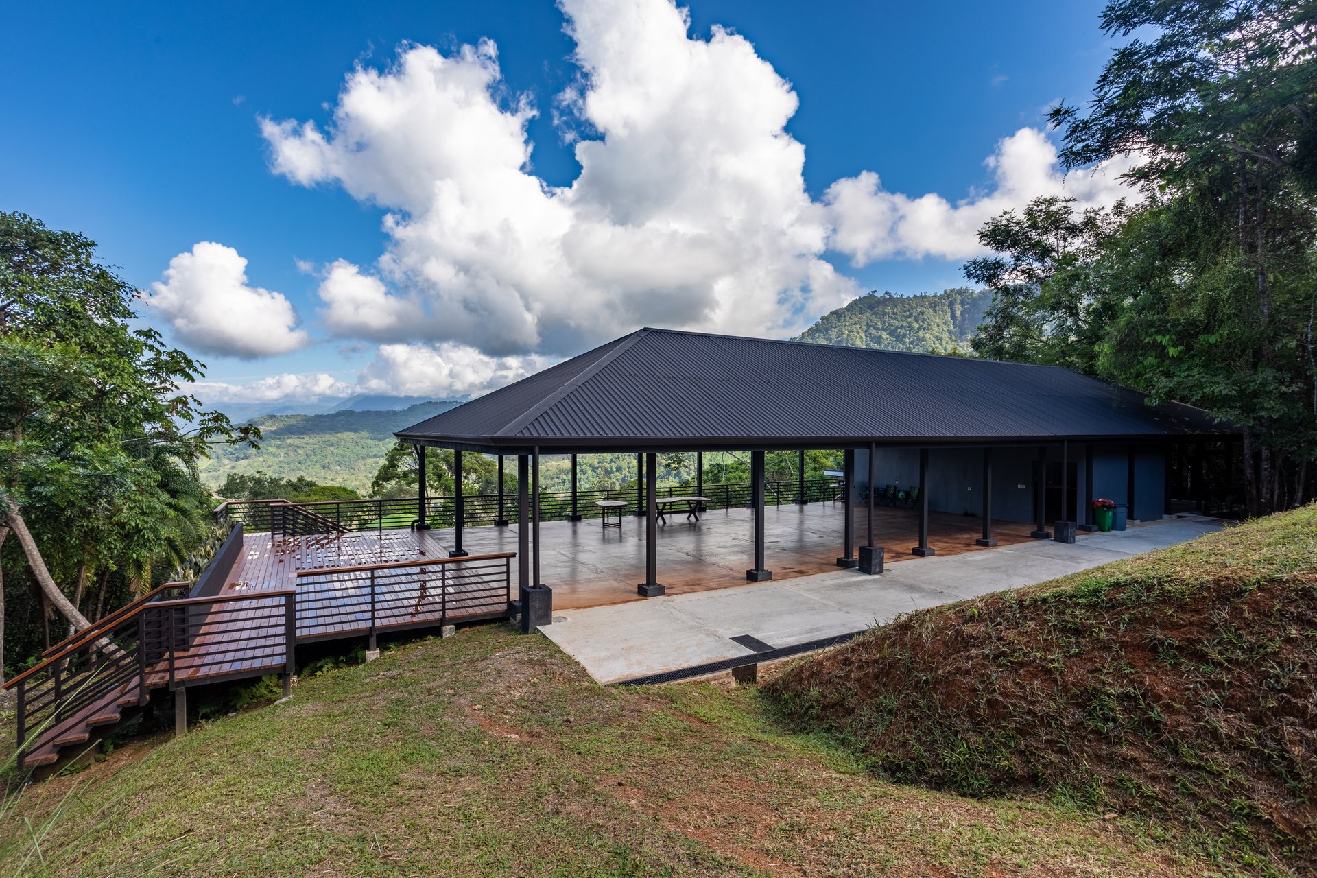 Ocean View Estate and Retreat Opportunity in the Diamante Valley Dominical
