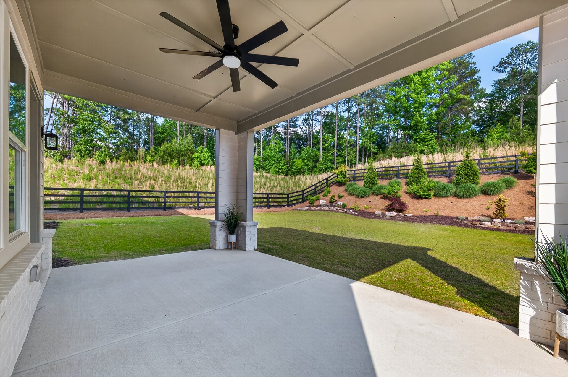 1011 Ridgeview Road