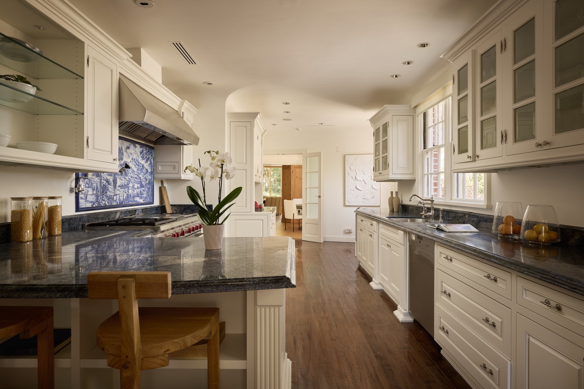 1001 N Crescent Dr, Beverly Hills