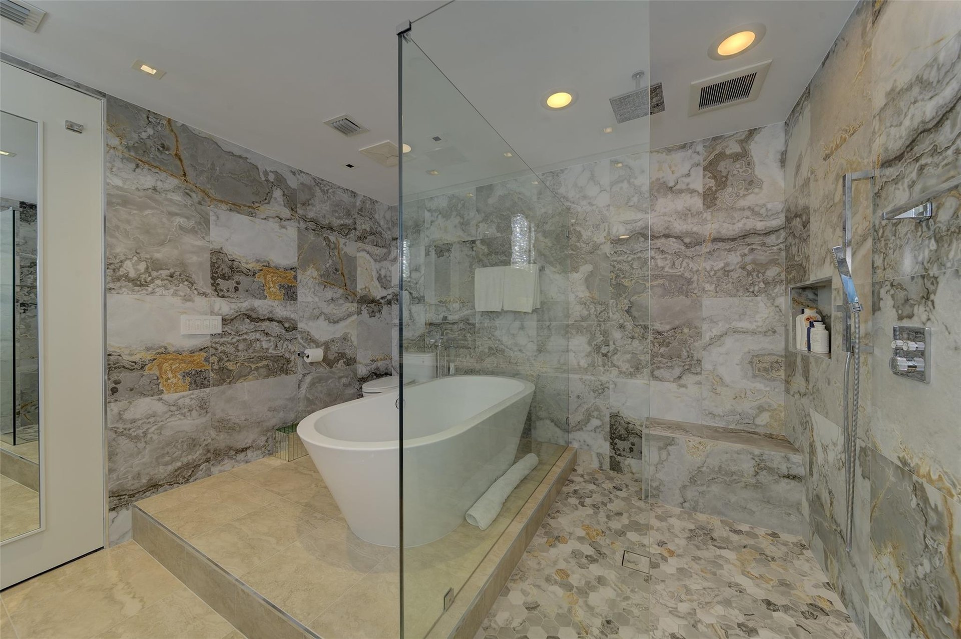 1 N Fort Lauderdale Beach Blvd 1906