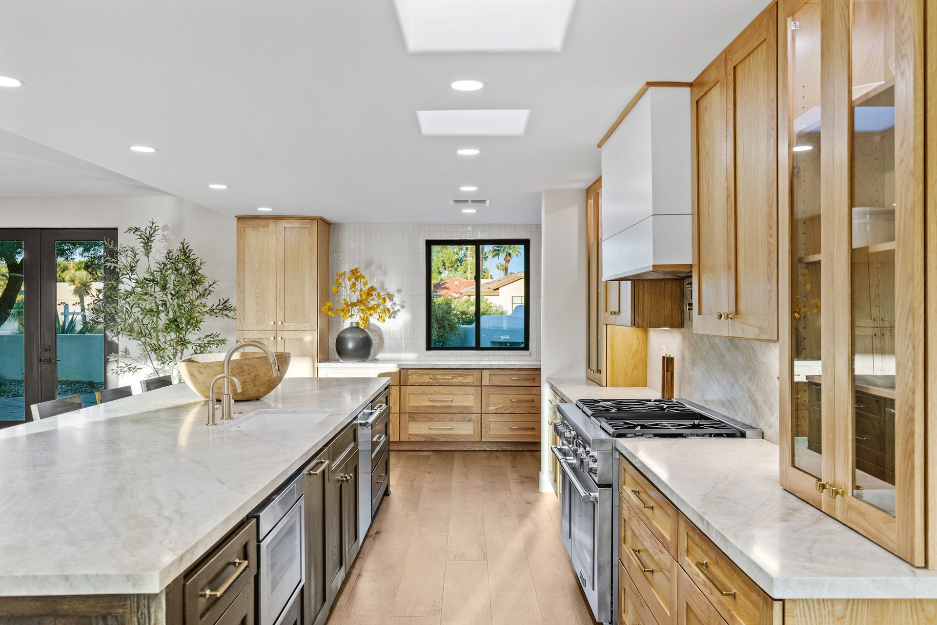 8436 N VIA LINDA