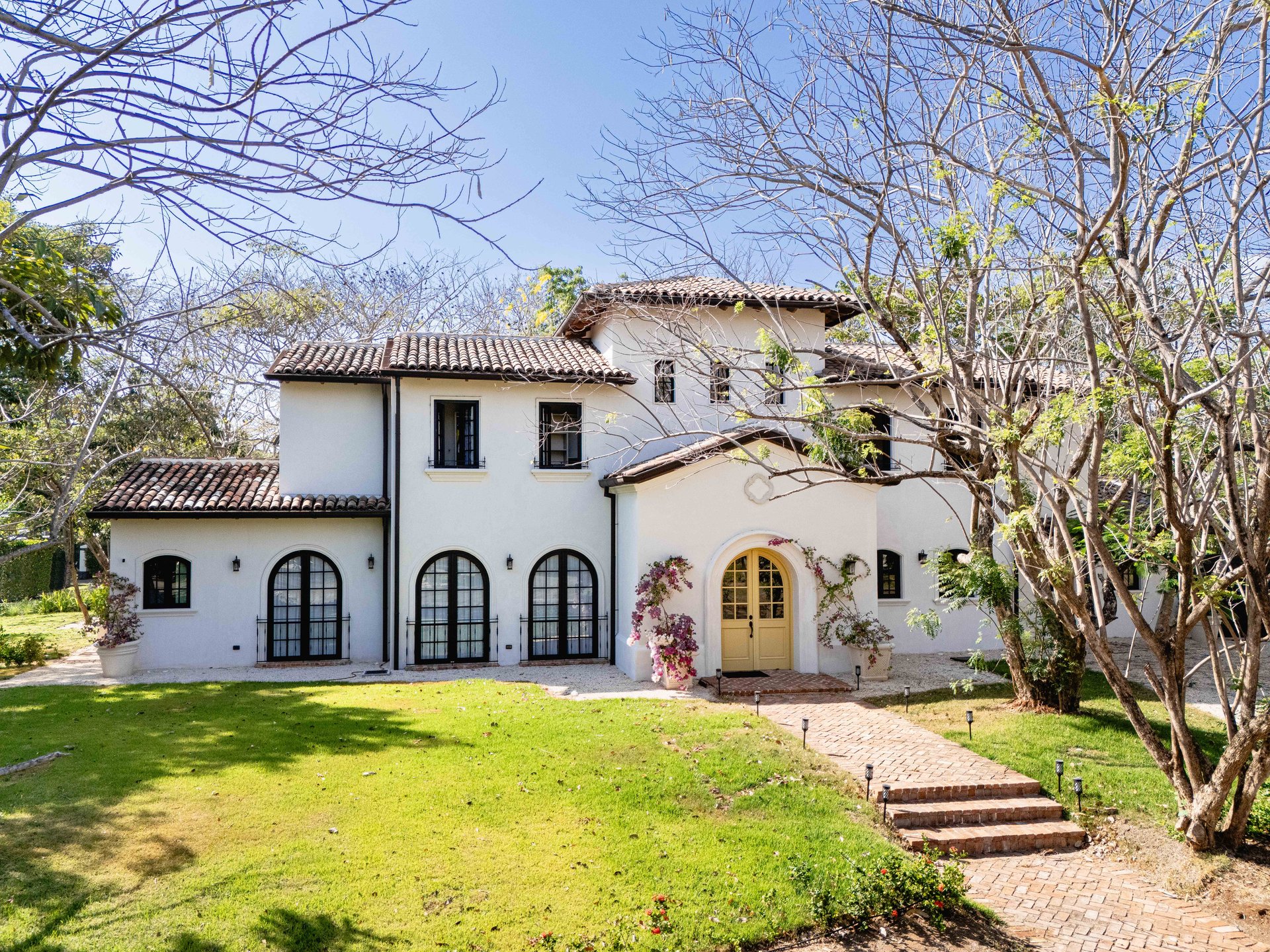 Las Golondrinas #76 Hacienda Pinilla