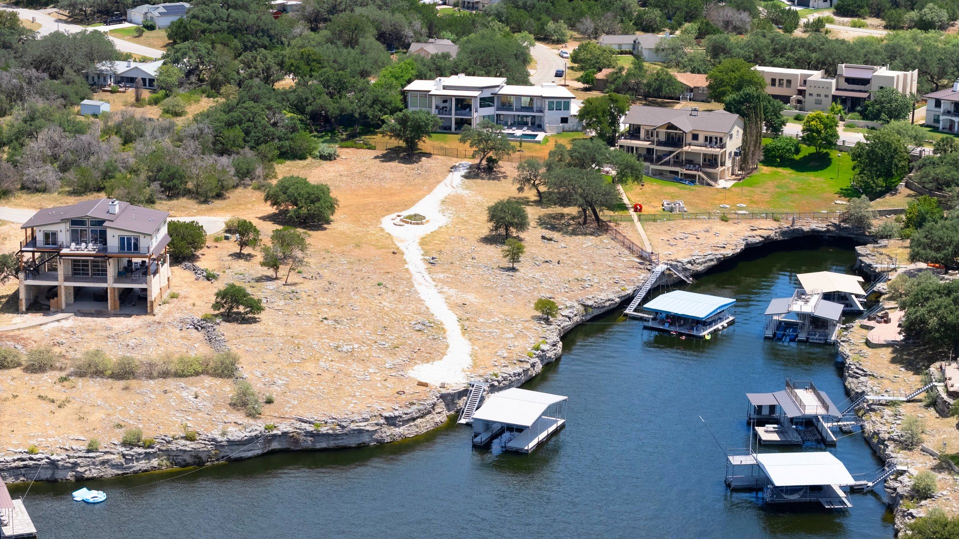 2912 Patriot Drive & 3002 Point Cove