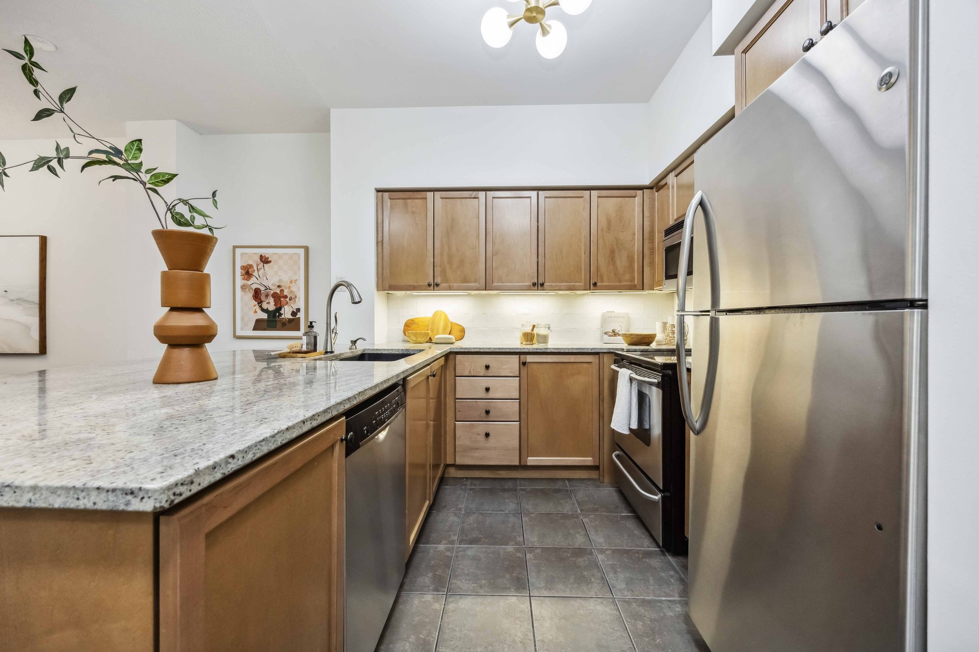#109 - 18 Spring Garden Avenue, Toronto Unit: 109