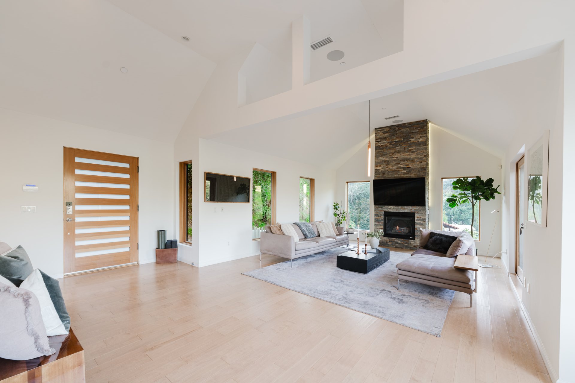 10110 Cielo Dr, Beverly Hills