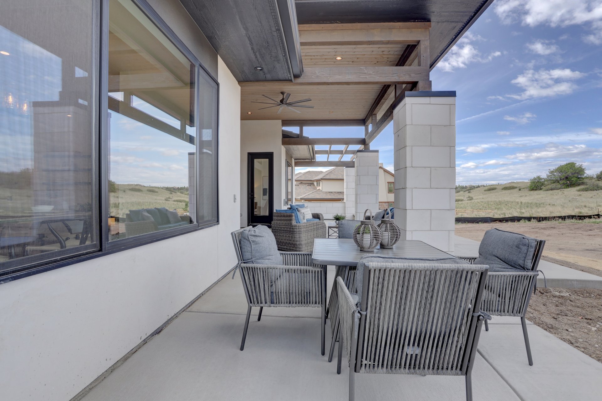  The Pradera Horizon House