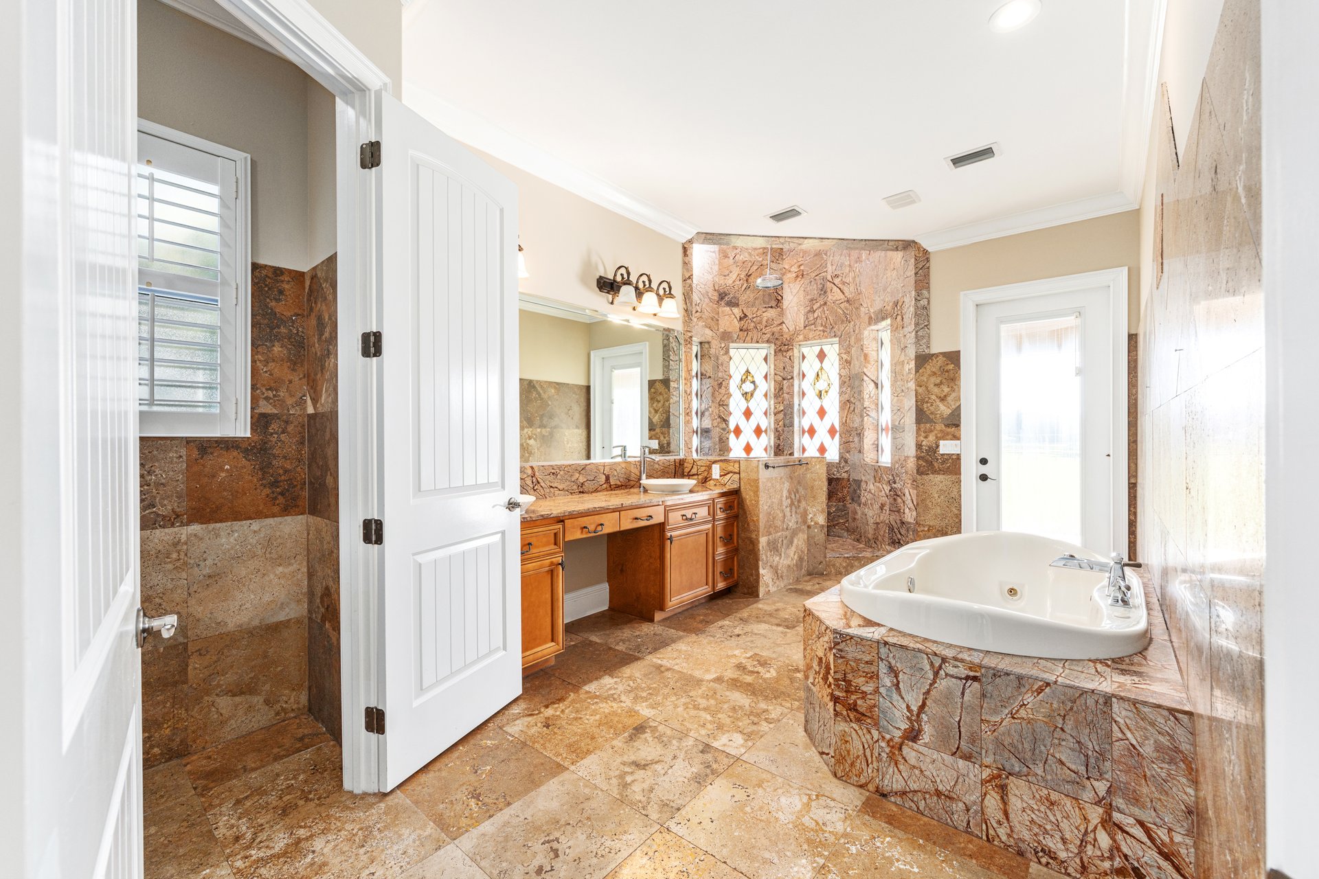 997 NW 63rd Ct