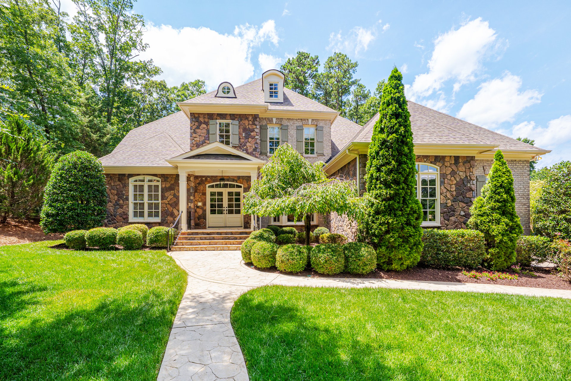 401 Westbury Drive