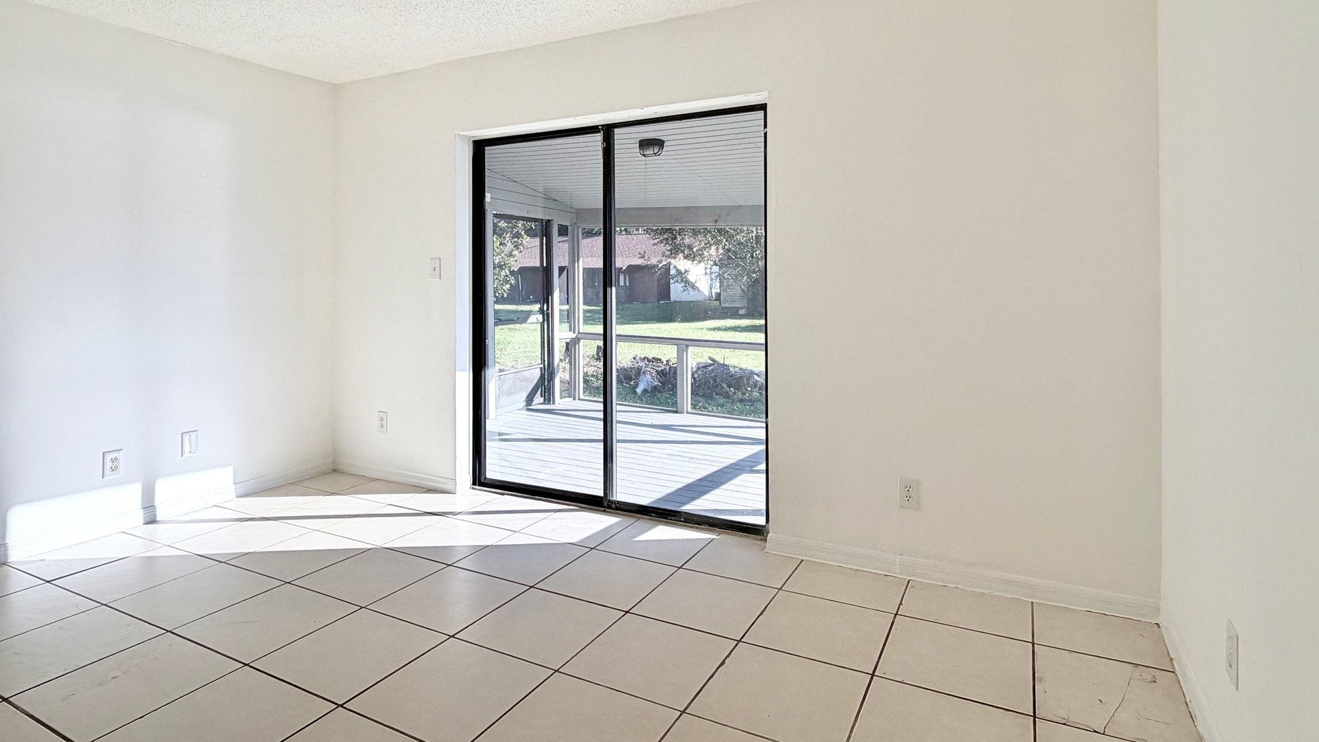Longwood Three-Bedroom, Two-Bathroom Duplex for Lease on Lake Wayman