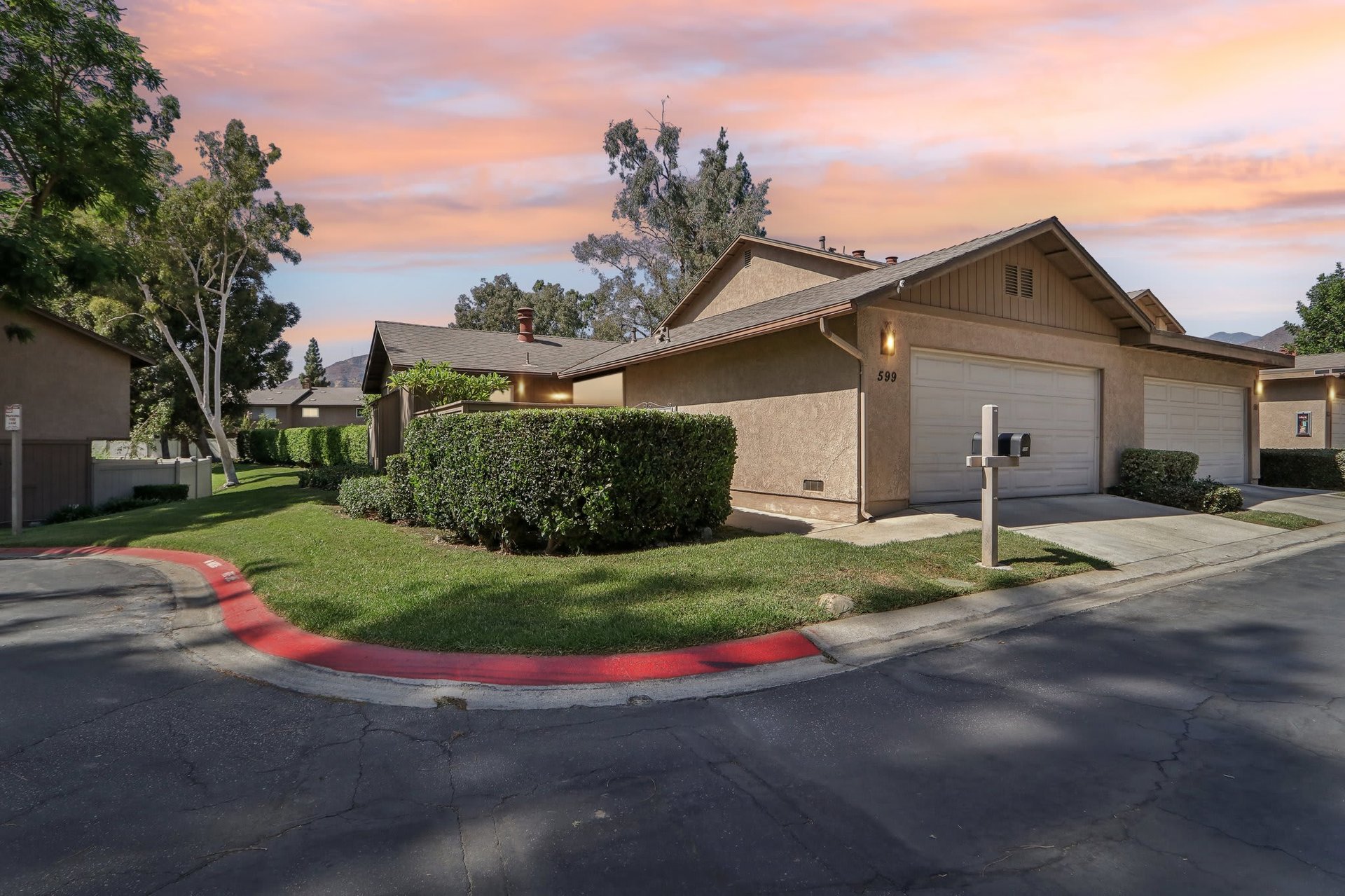 599 W. Point O'Woods