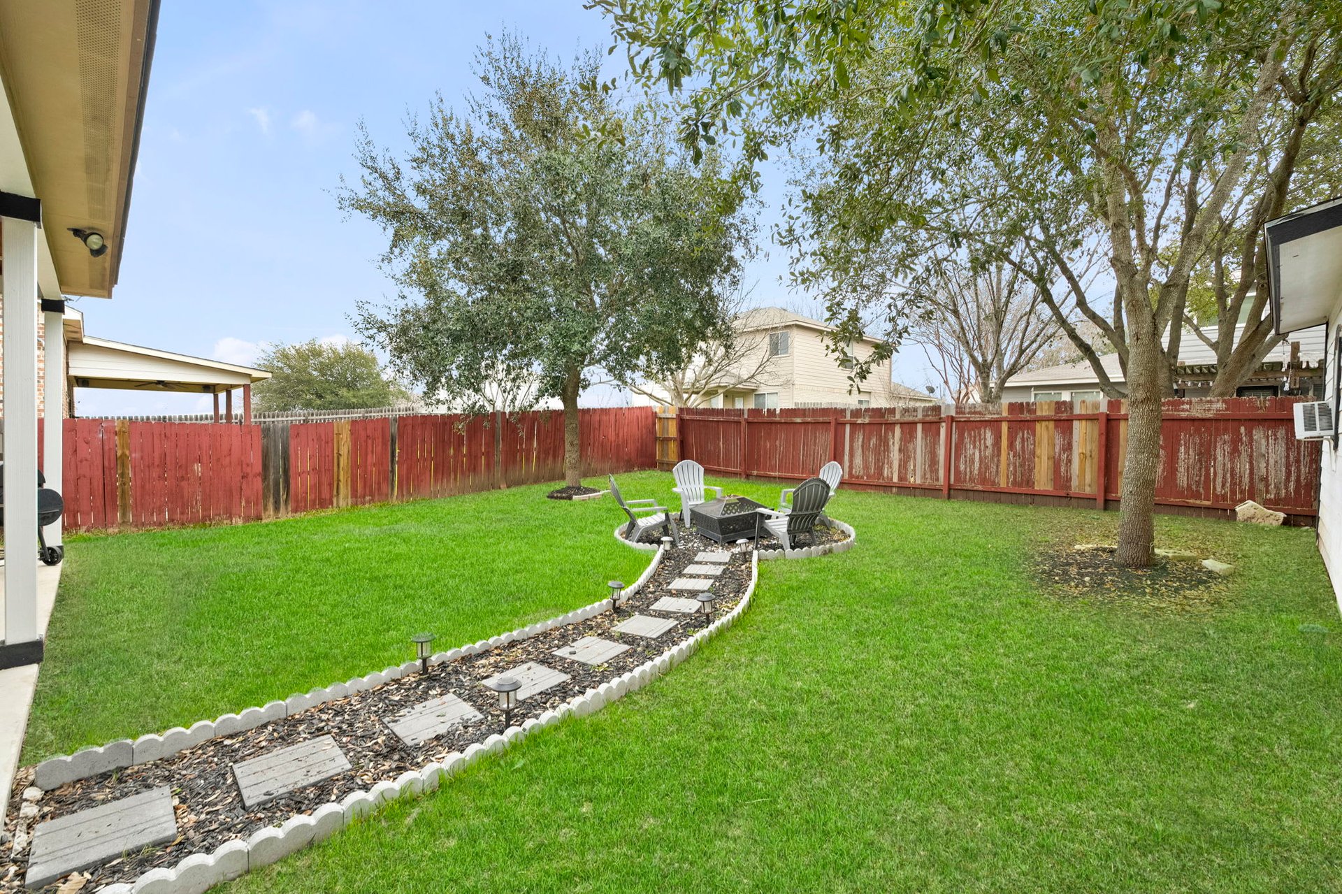 117 Willow Run 