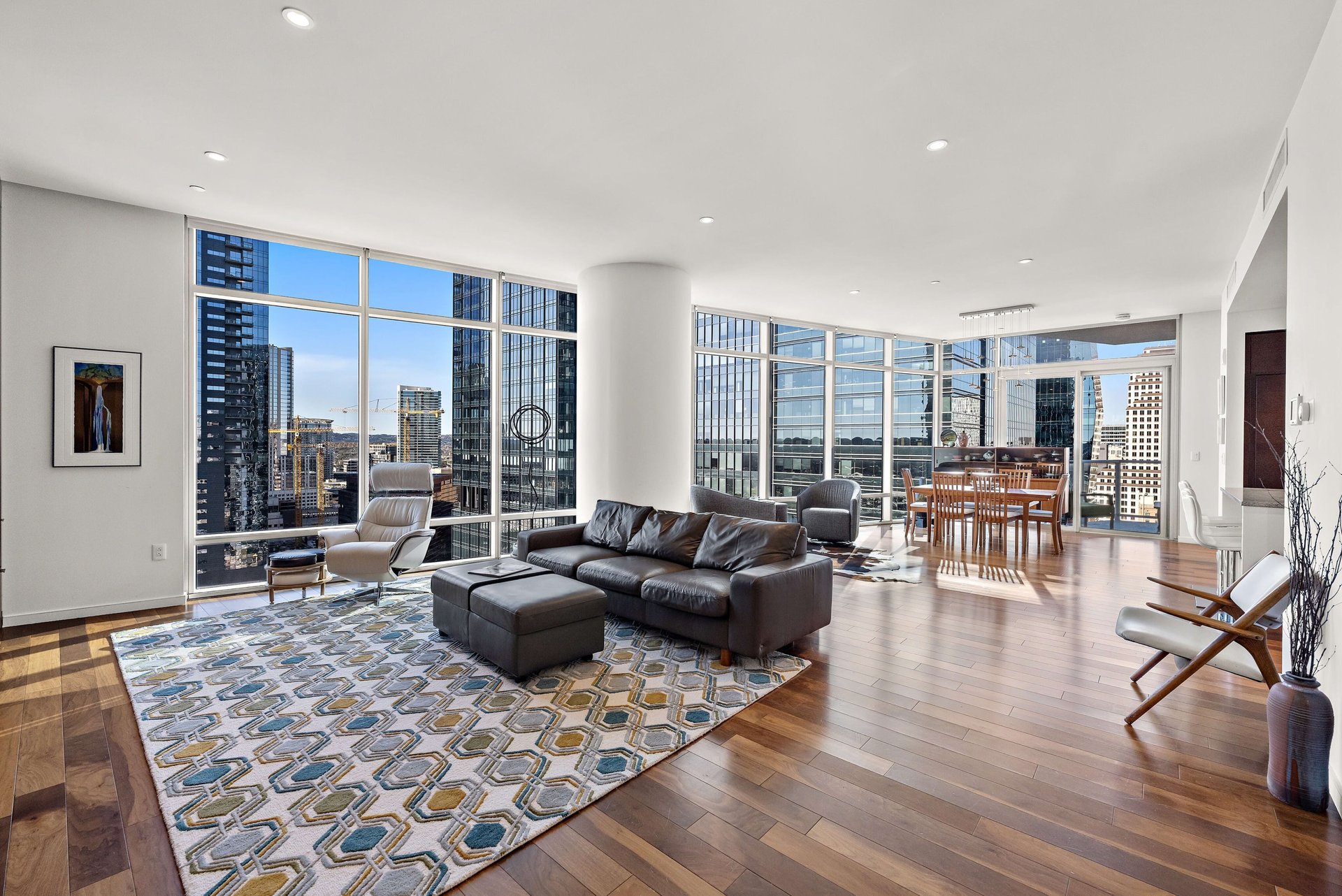 200 Congress Ave #21E