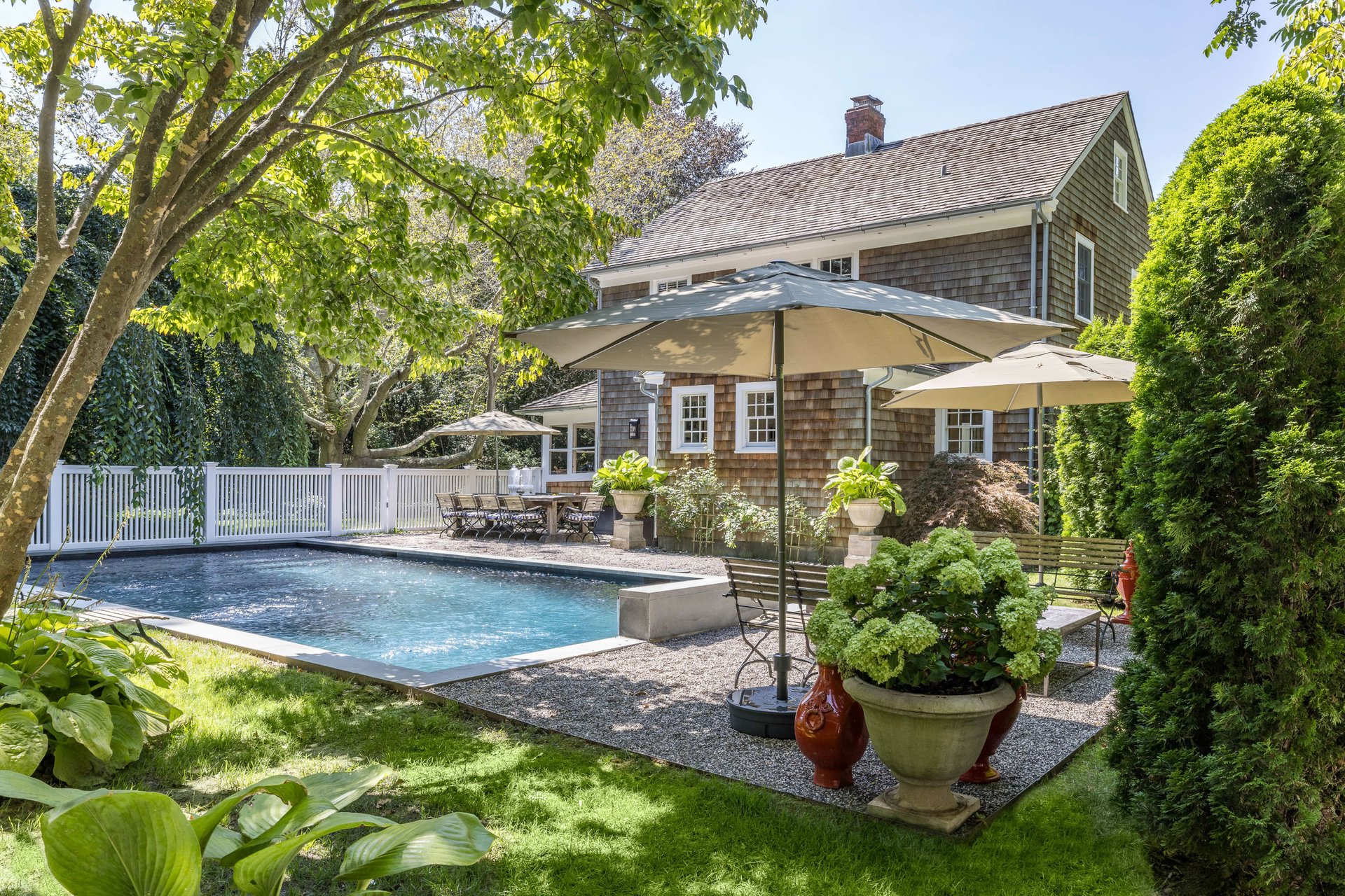 Bridghampton Village South Designer-Renovated Shingled Cottage