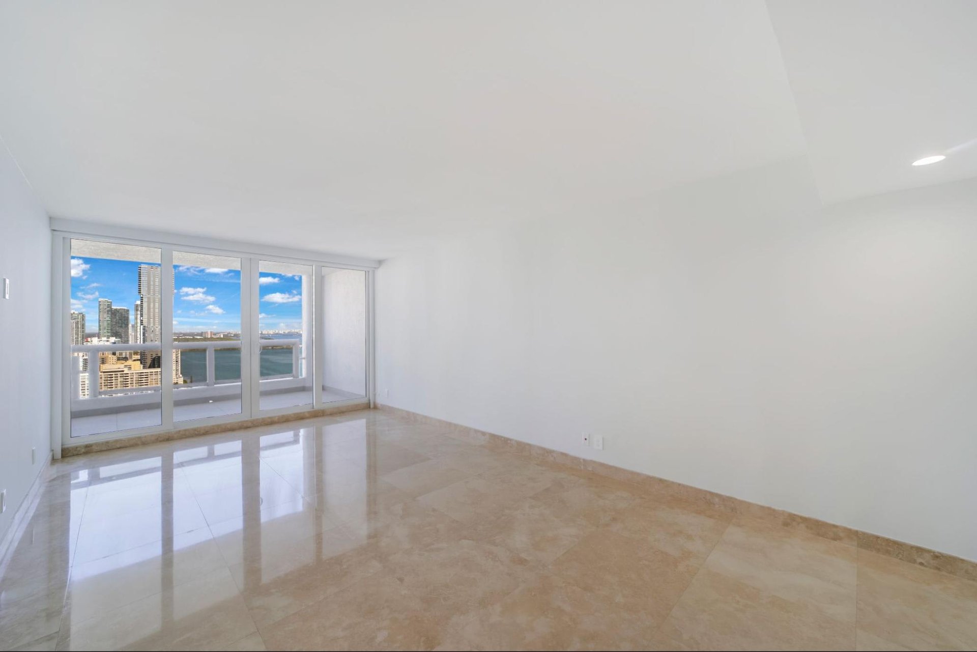 1717 N Bayshore Drive #3737