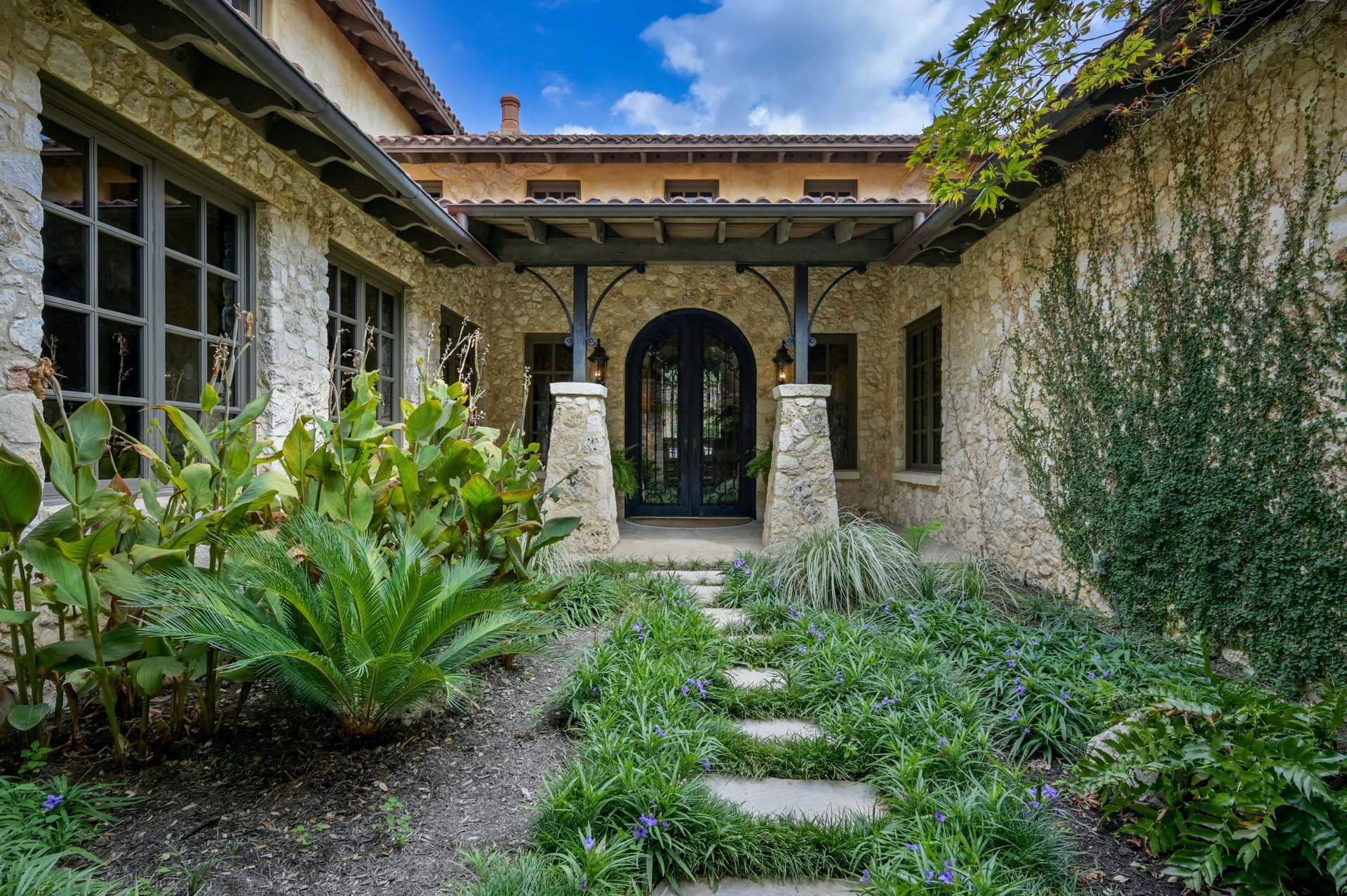 3601 Toro Canyon Road
