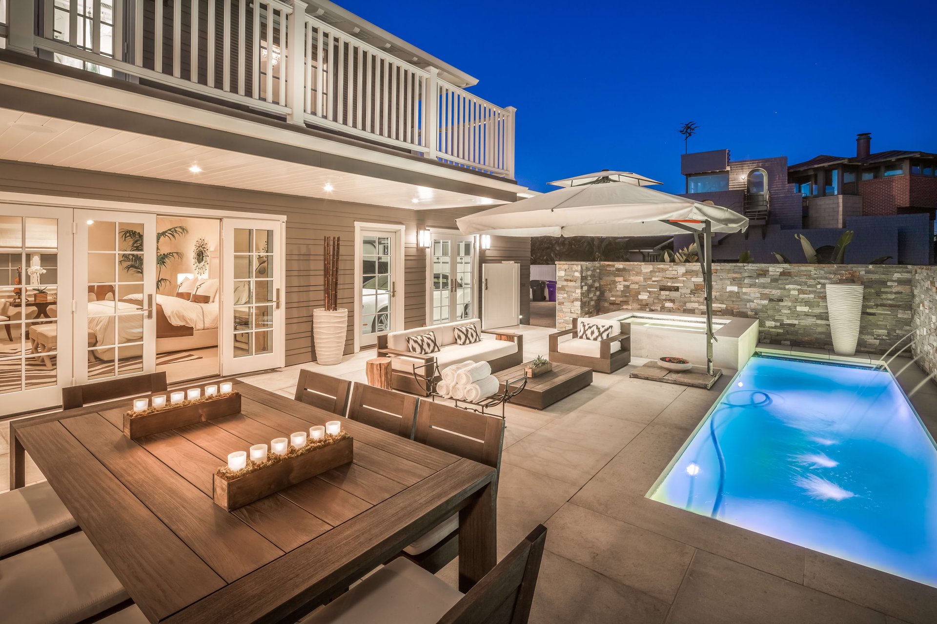 ON THE SAND, OCEANFRONT IN DEL MAR