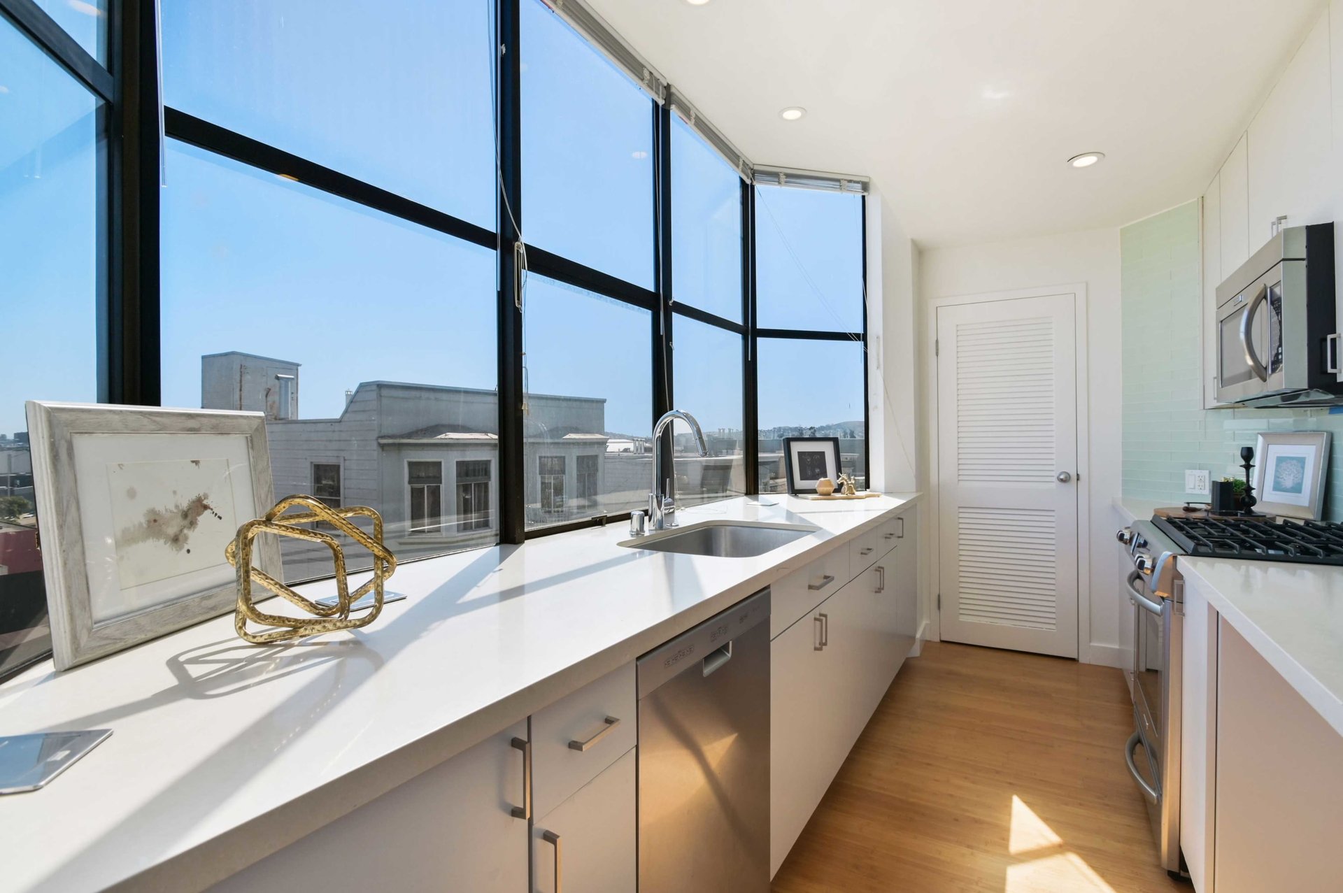 2 Pearl Street Unit: 4