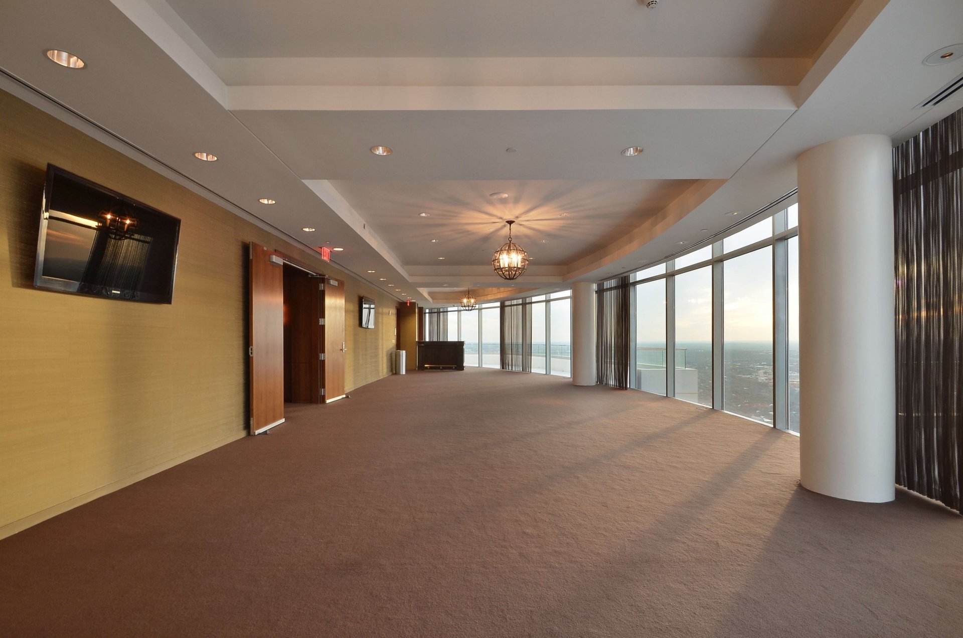 200 Congress Ave #44J