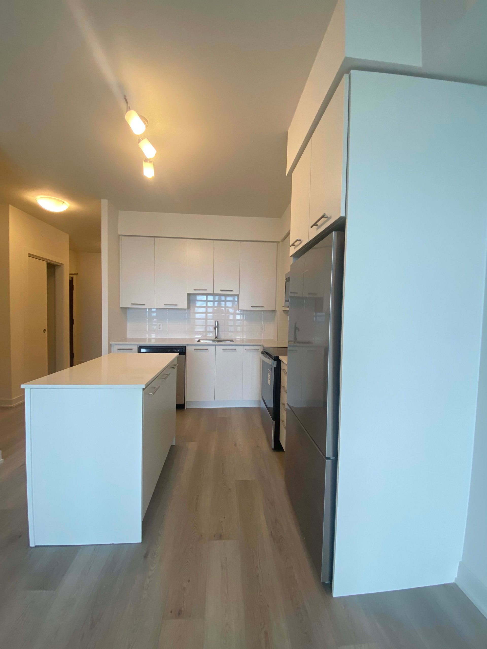 385 Winston Rd, Unit 1207