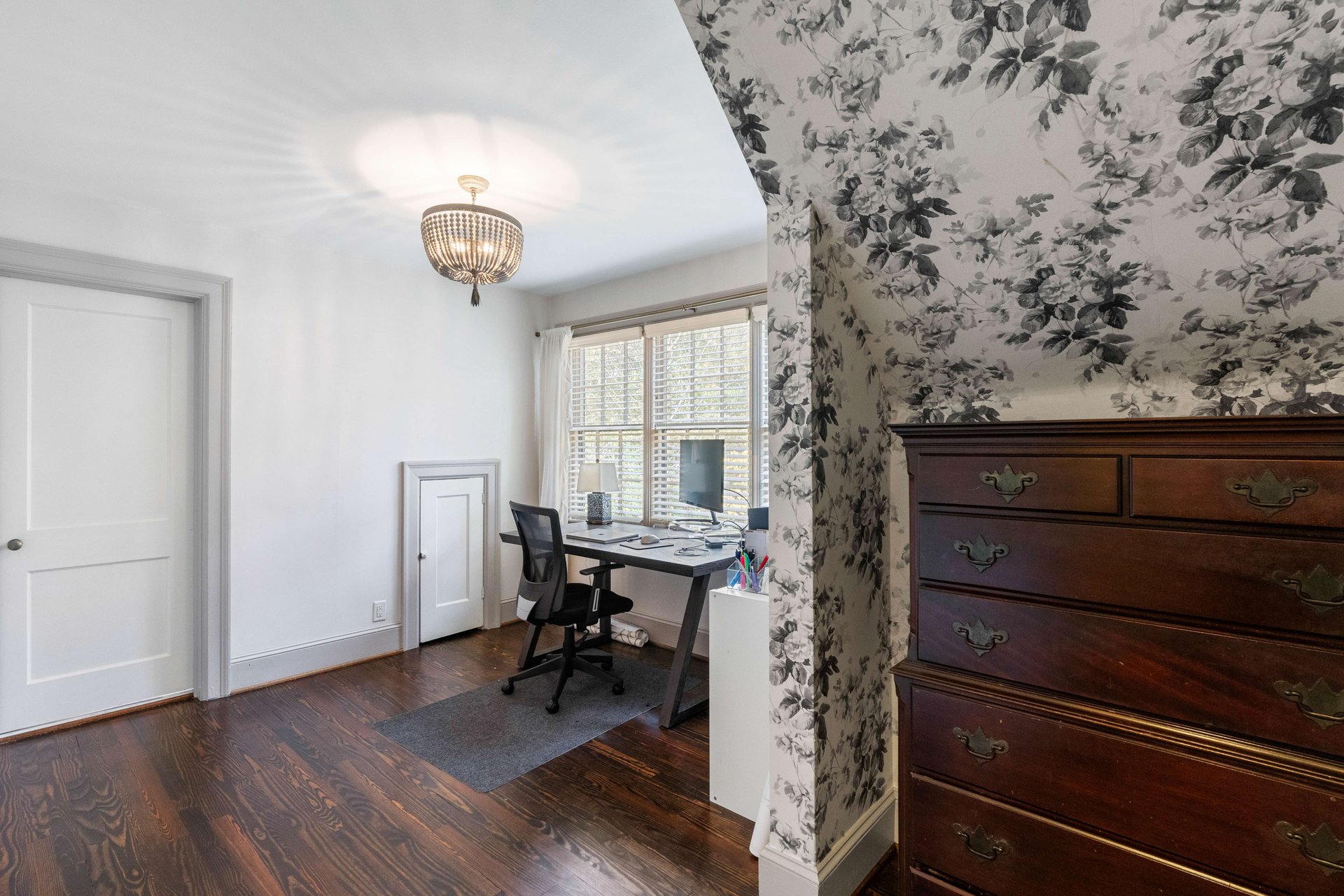 3627 Kingsboro Road NE