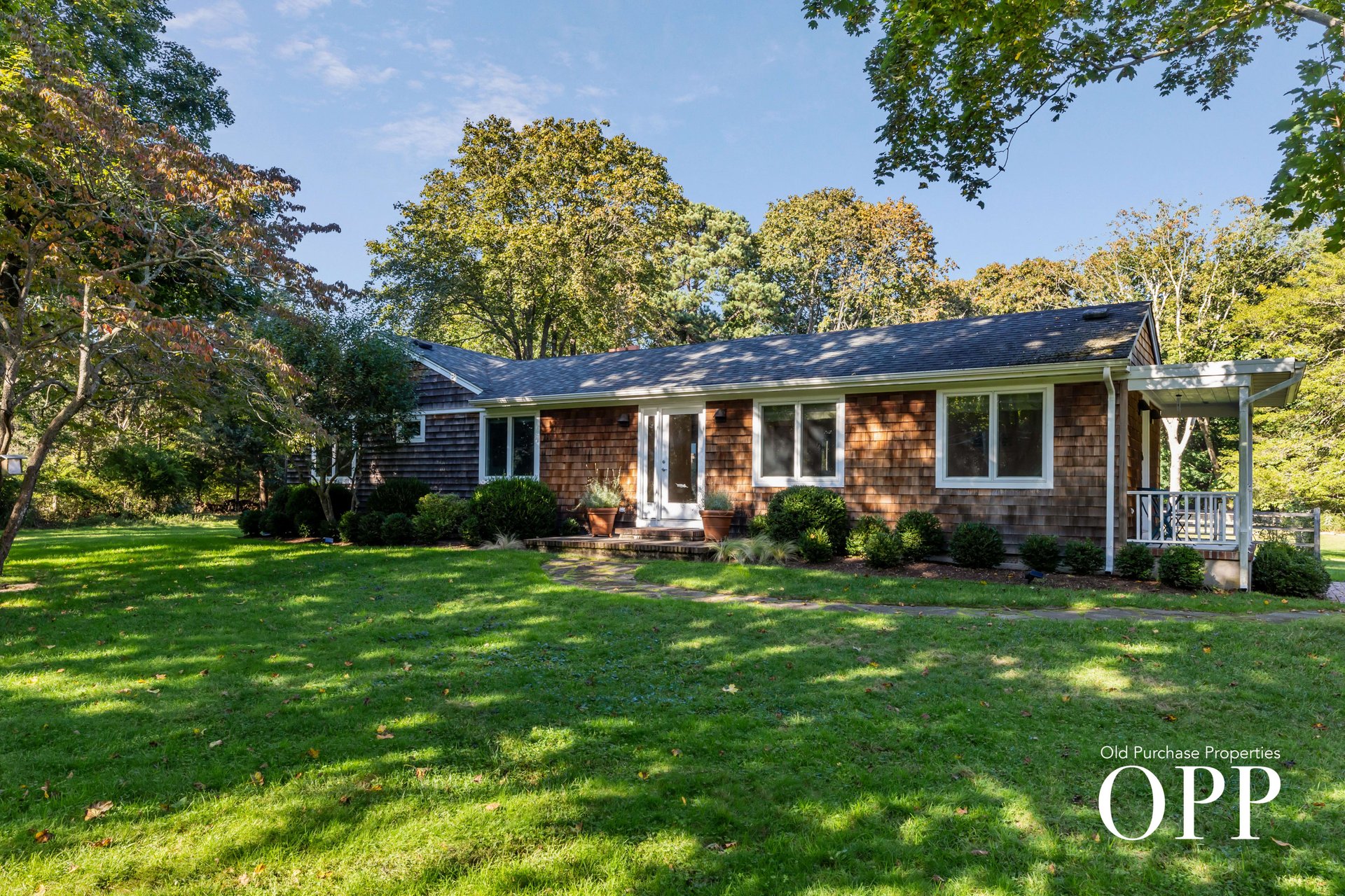 2 ACRES TUCKED AWAY ON A QUIET LANE