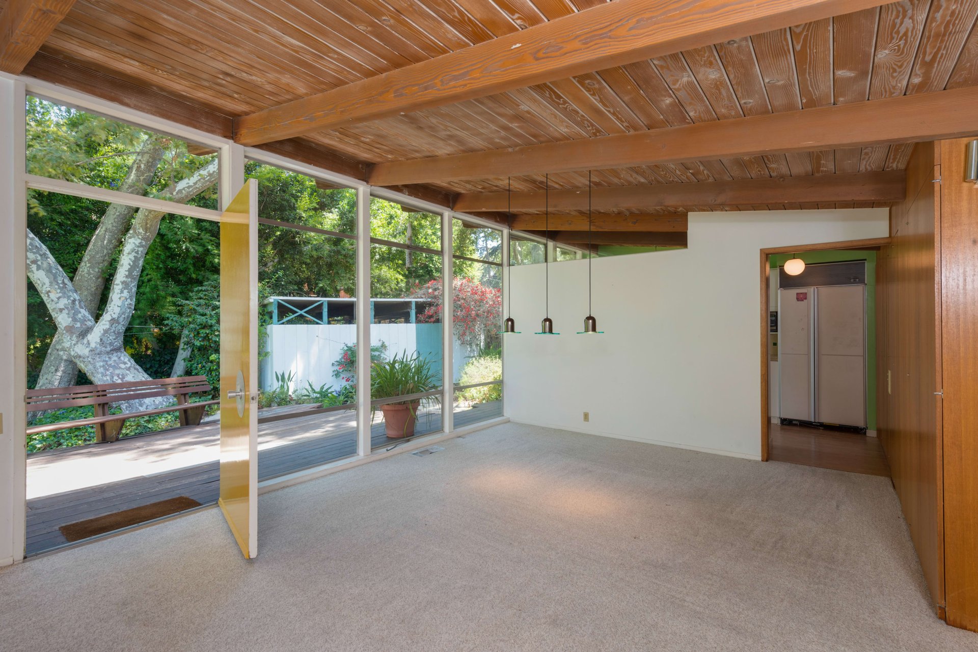 621 Hightree Rd