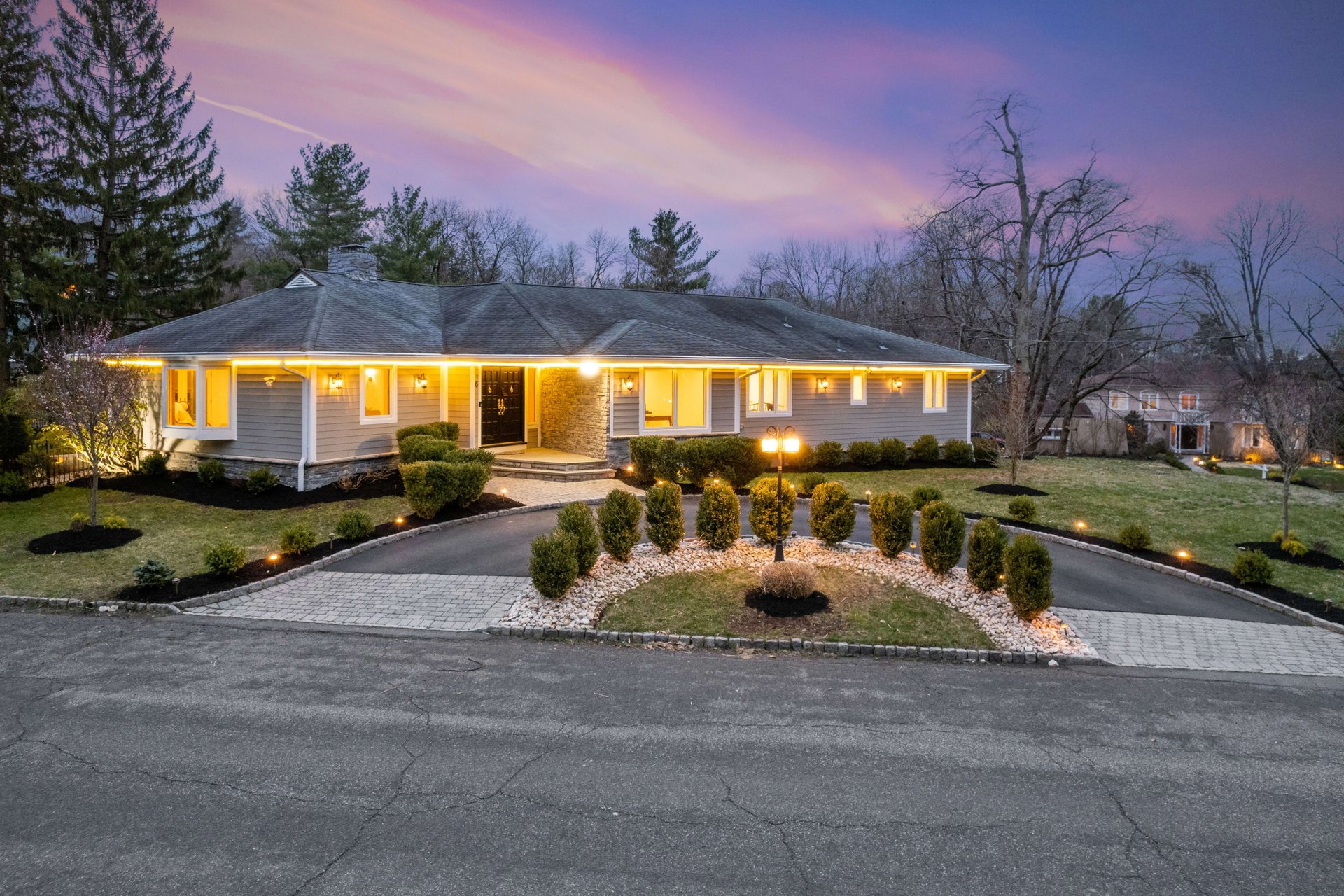 6 Bruce Cir