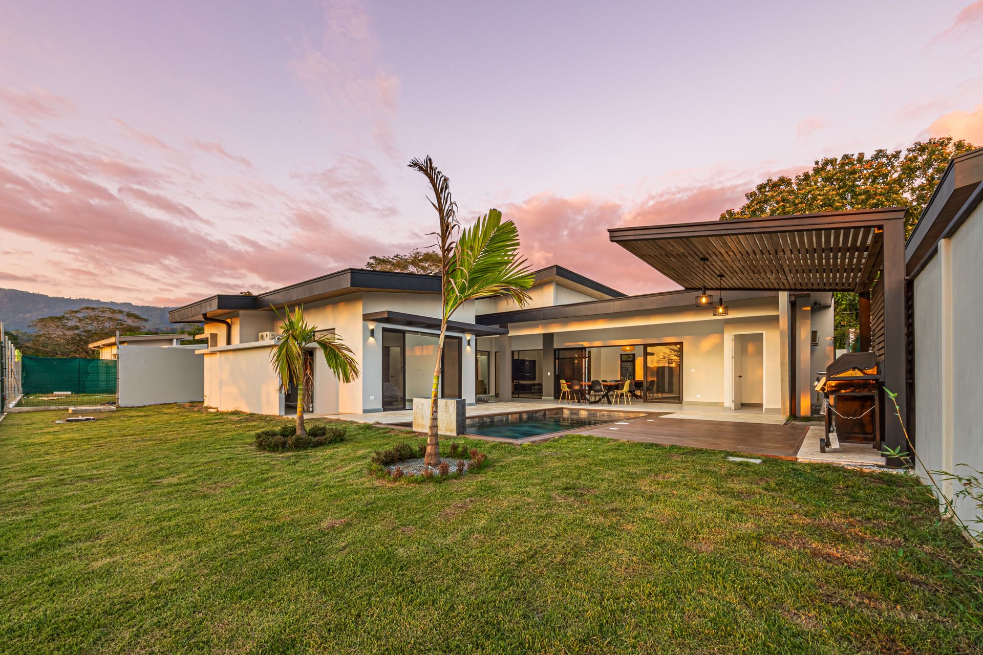 Casa Morfa: Brand New Home in Uvita's Premier Neighborhood