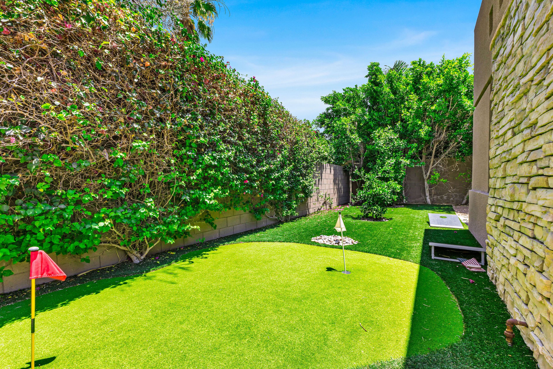 Outdoor Oasis at Montage