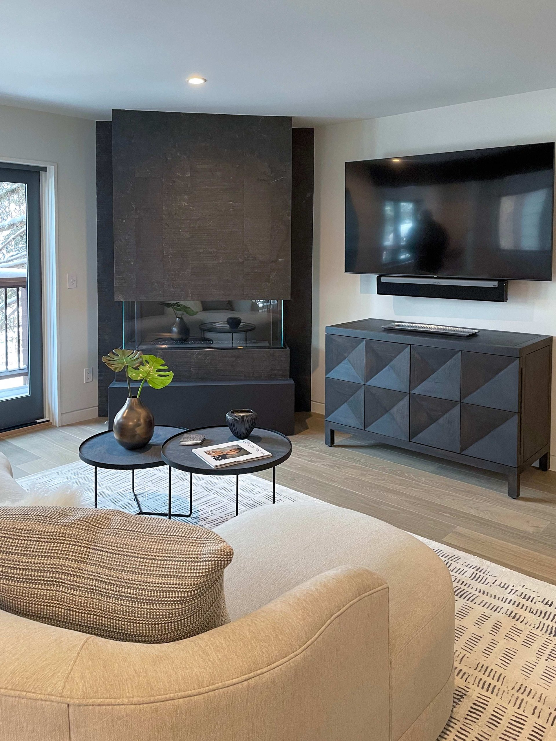 Luxury Townhome One block to Aspen Mountain