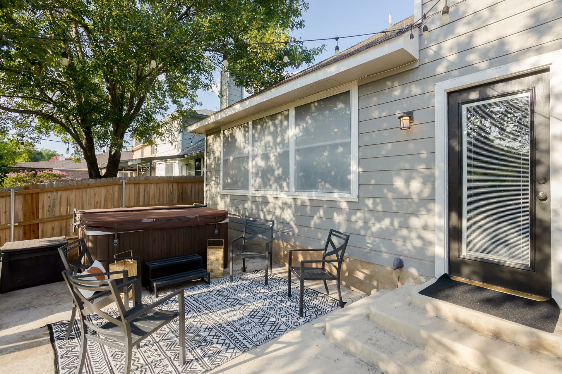 24843 CRESCENT RUN