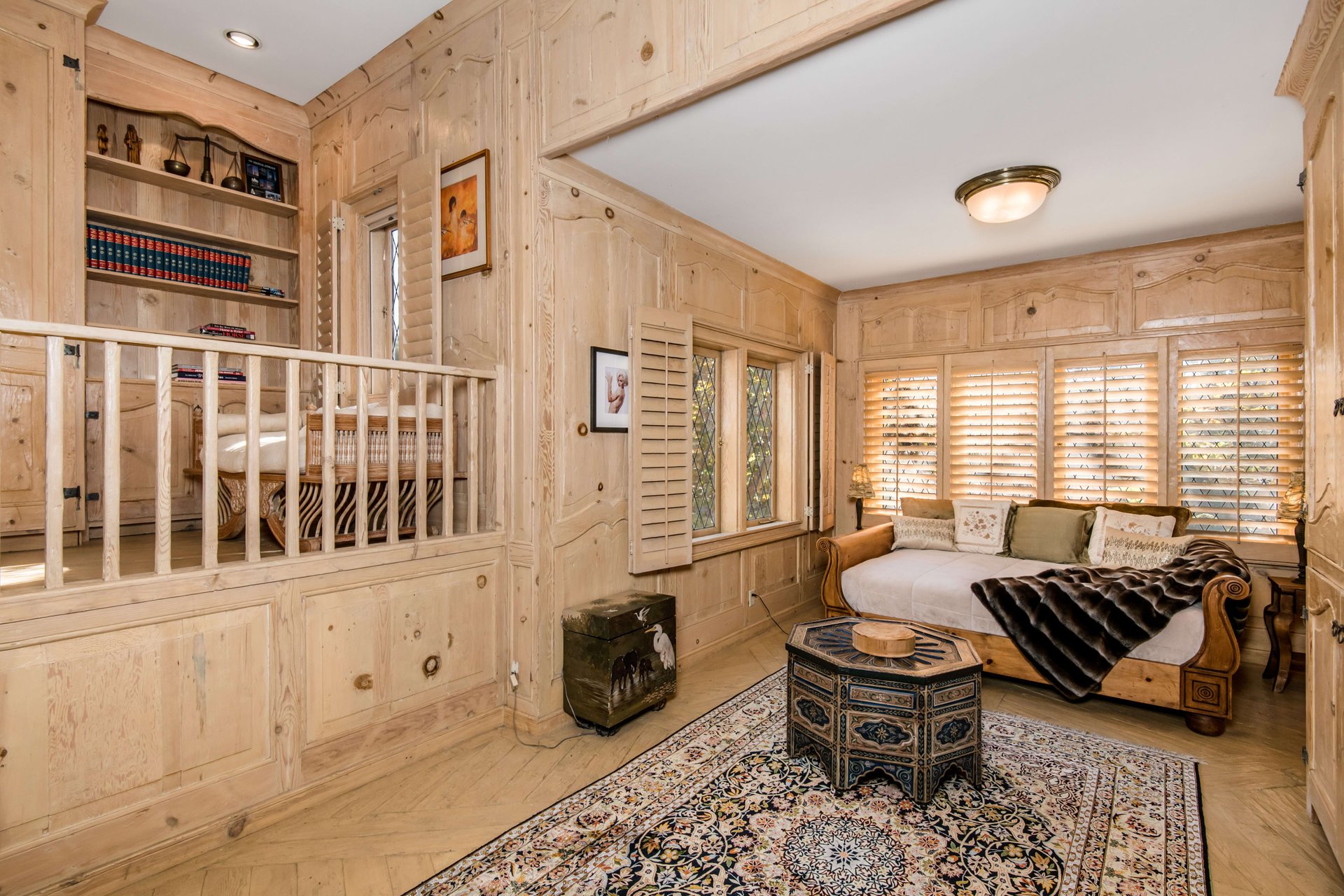 1005 Woodland Drive