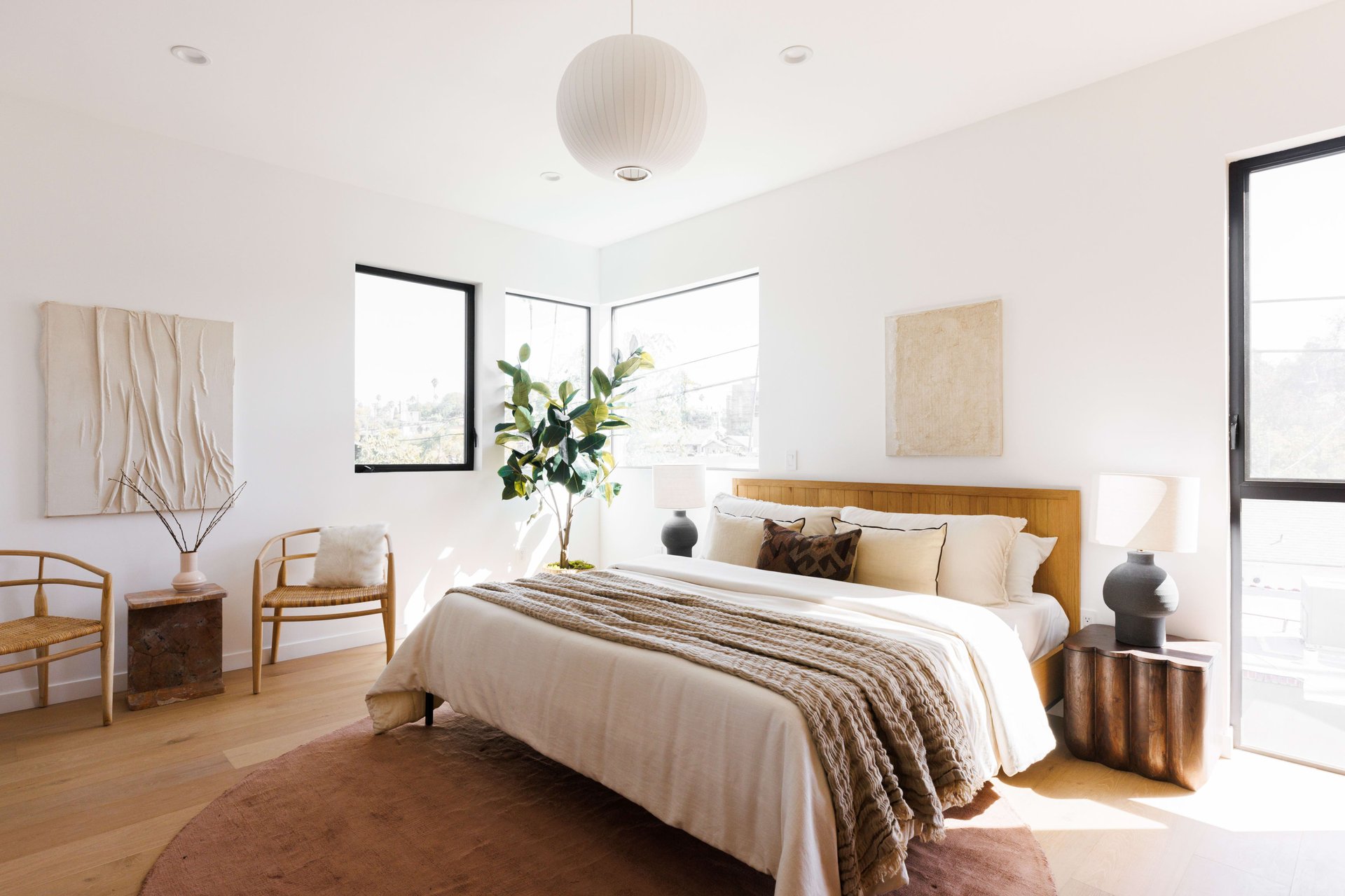 A Chic and Private New Construction in Silver Lake