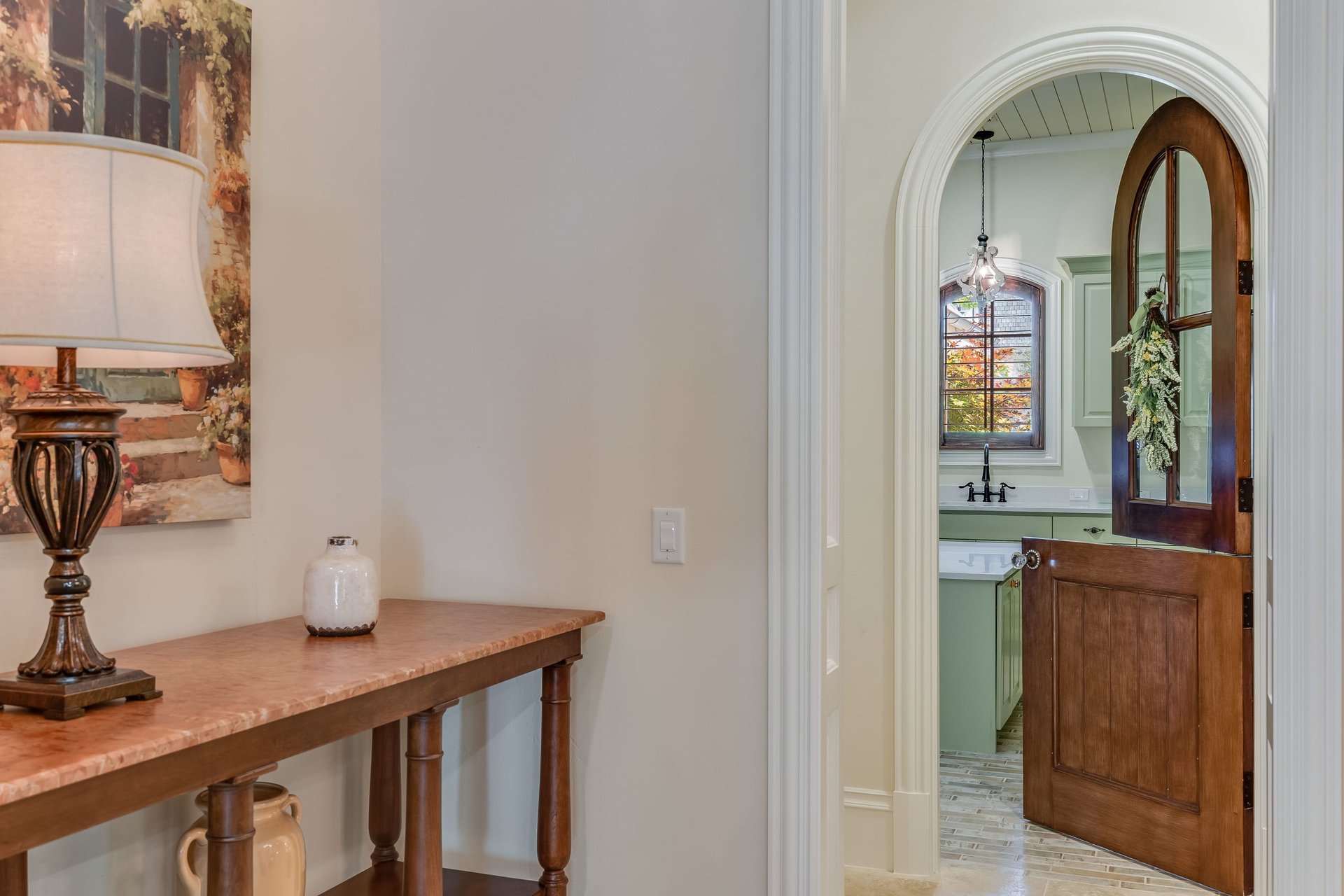 6400 Drawbridge Lane