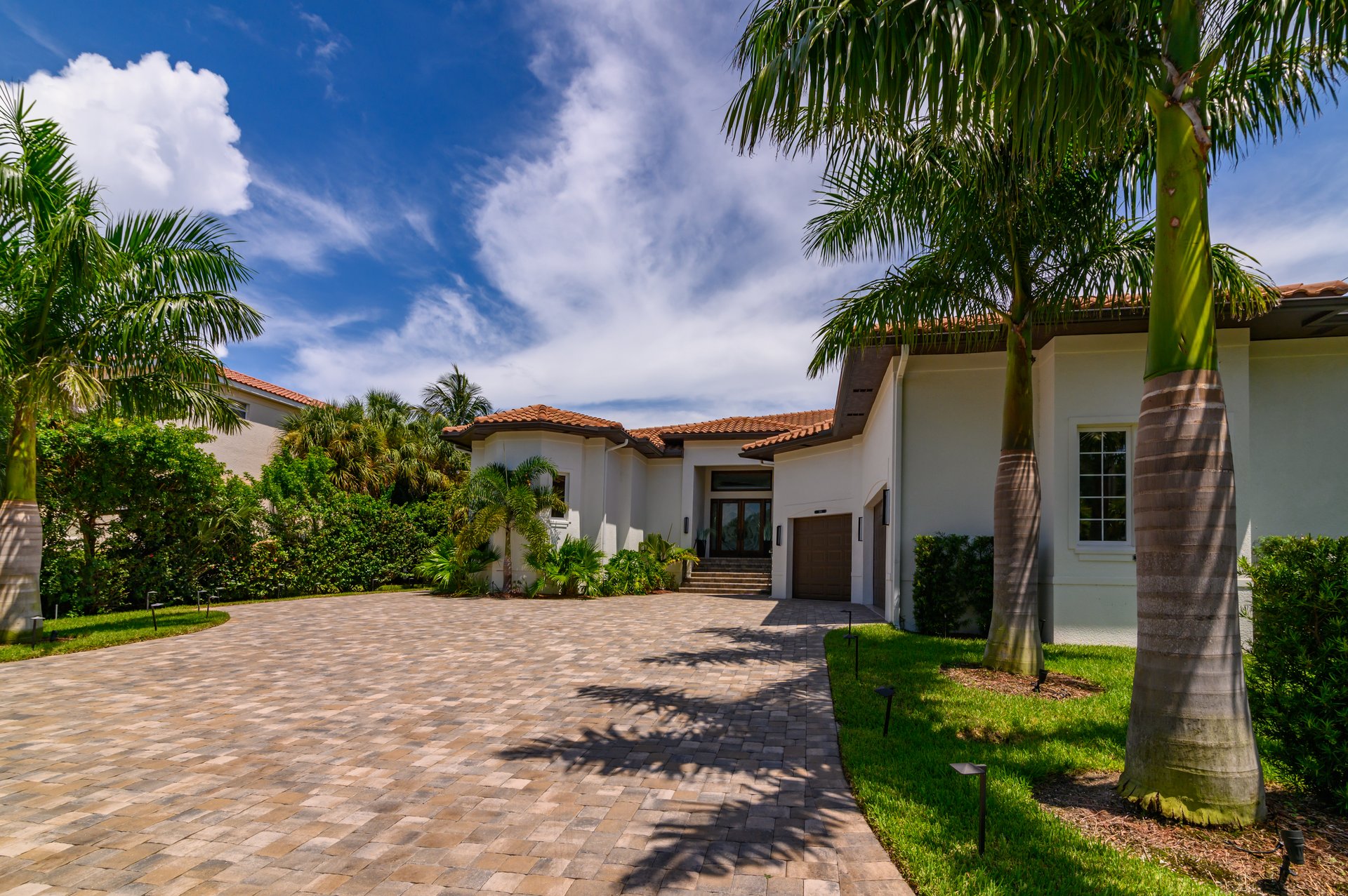 500 Ketch Lane, Country Club Shores, Longboat Key