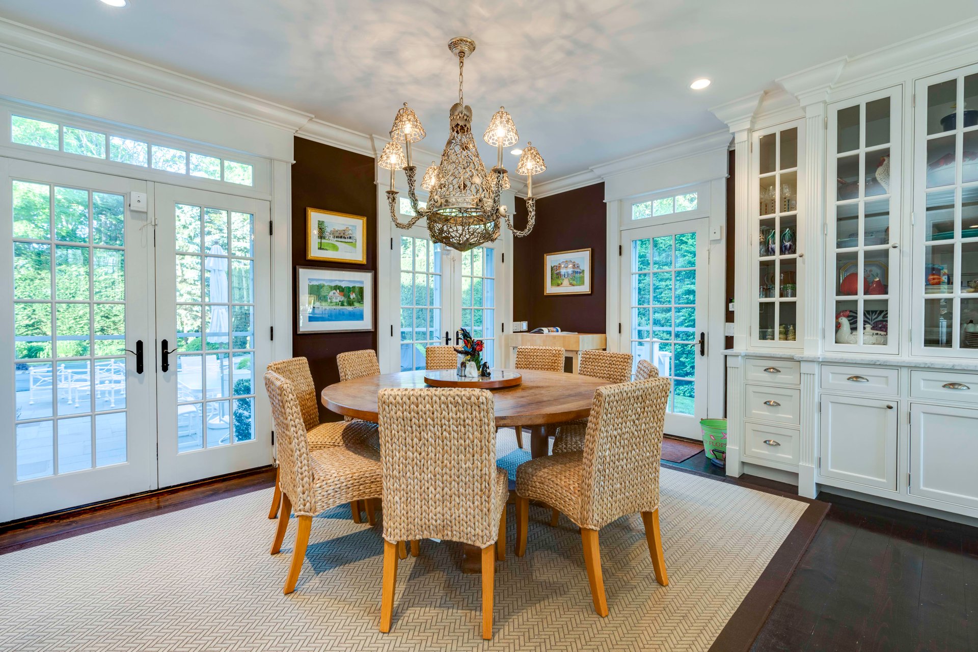 Furnished Designer Luxury Cottage in a Historic Waterfront Neighborhood