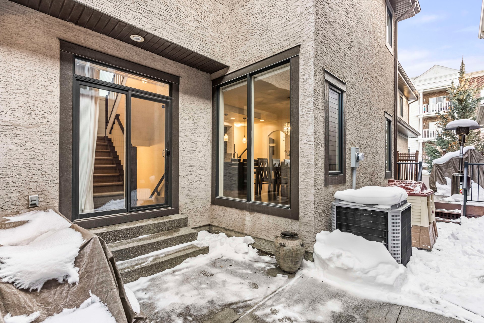 19 Tom Hoppe Mews SW