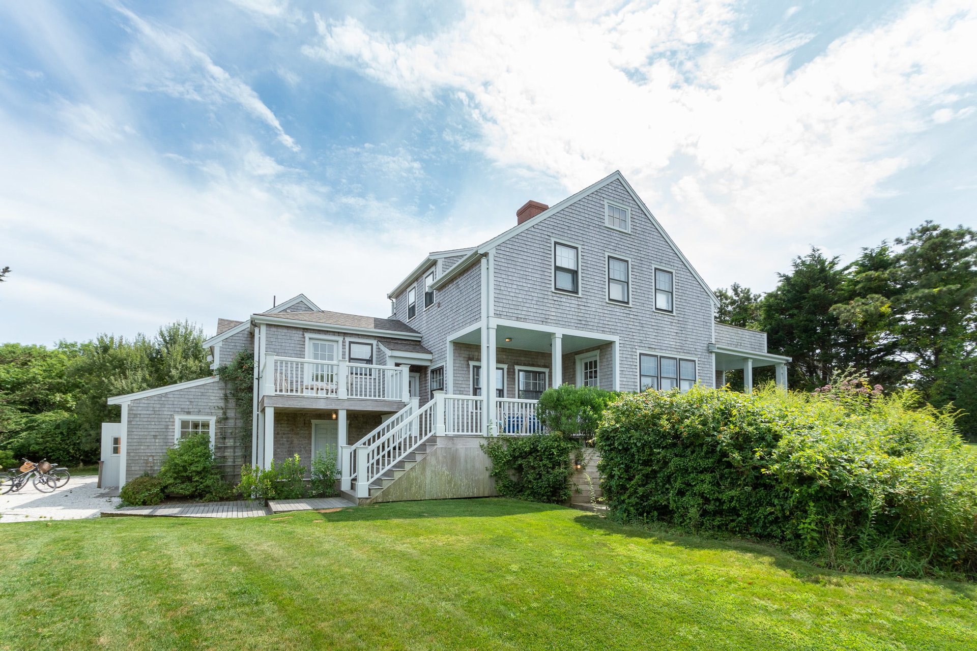 70 Vestal St