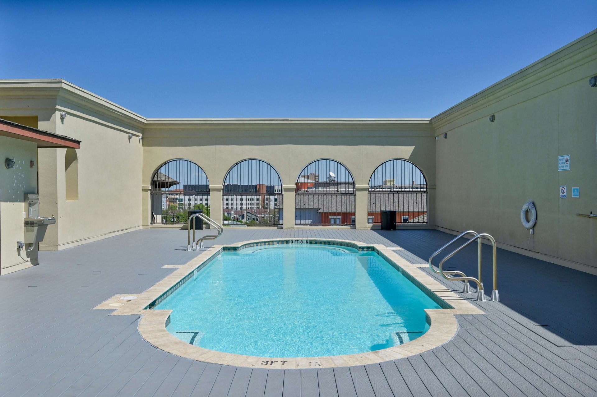 2505 San Gabriel Street #207